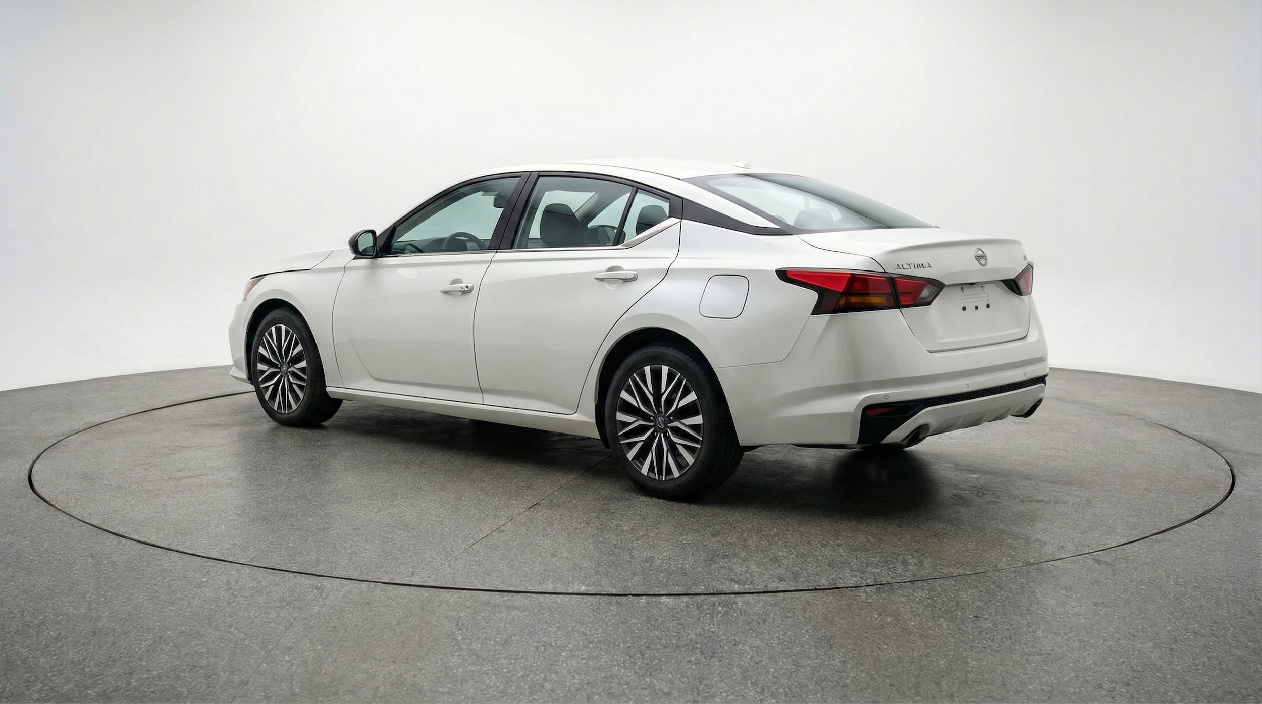 Thumbnail: 2025 Nissan Altima - 5