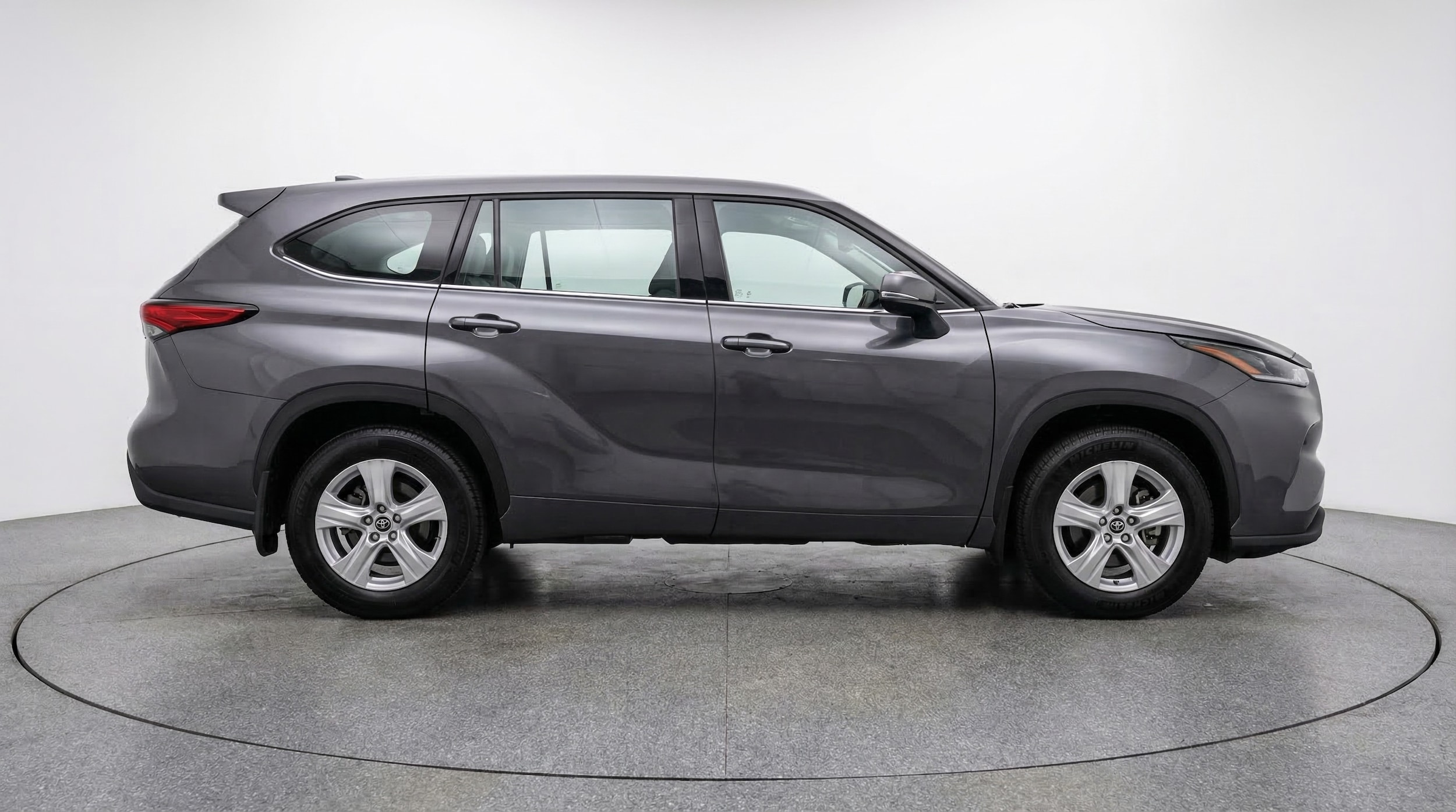 Thumbnail: 2025 Toyota Highlander - 8