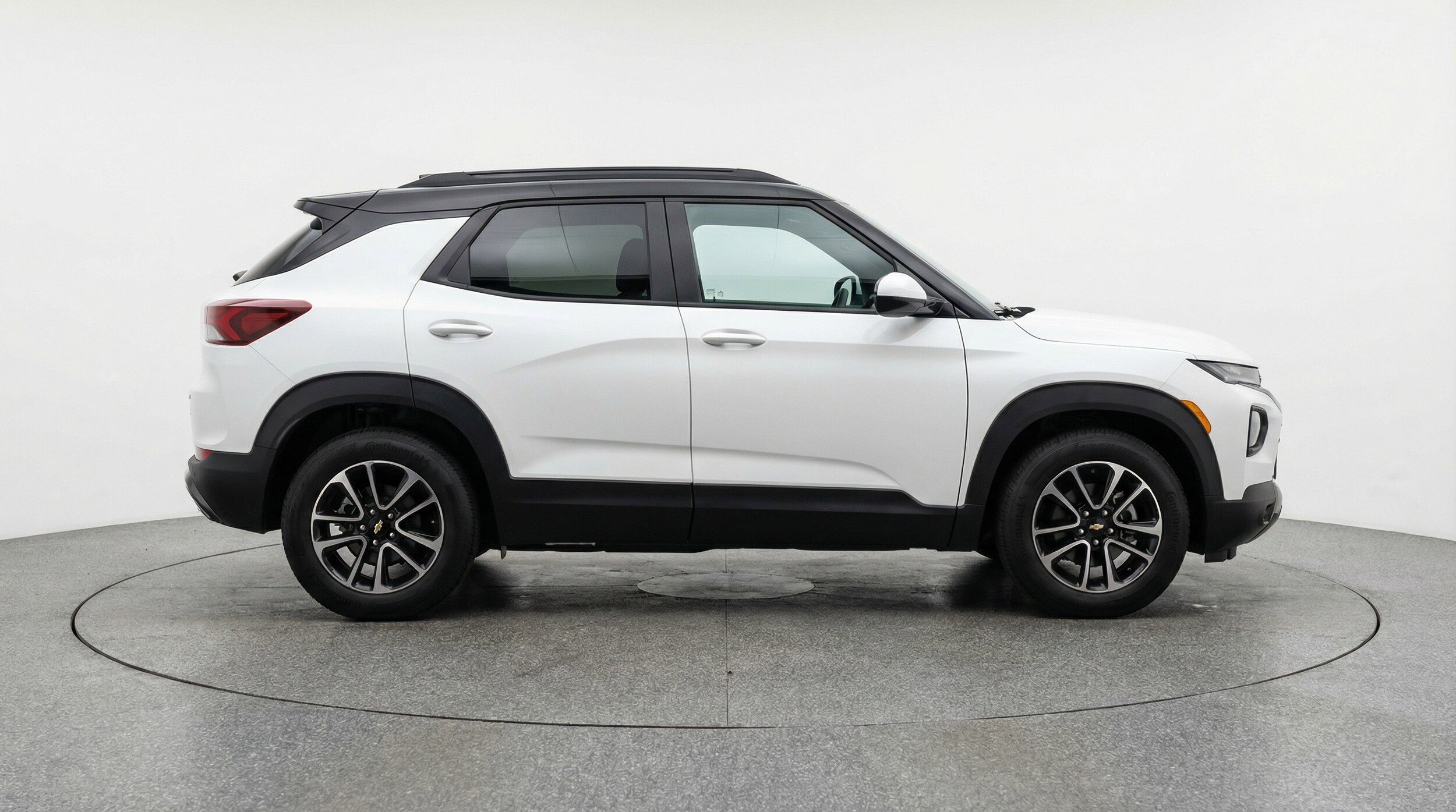 Thumbnail: 2025 Chevrolet TrailBlazer - 11