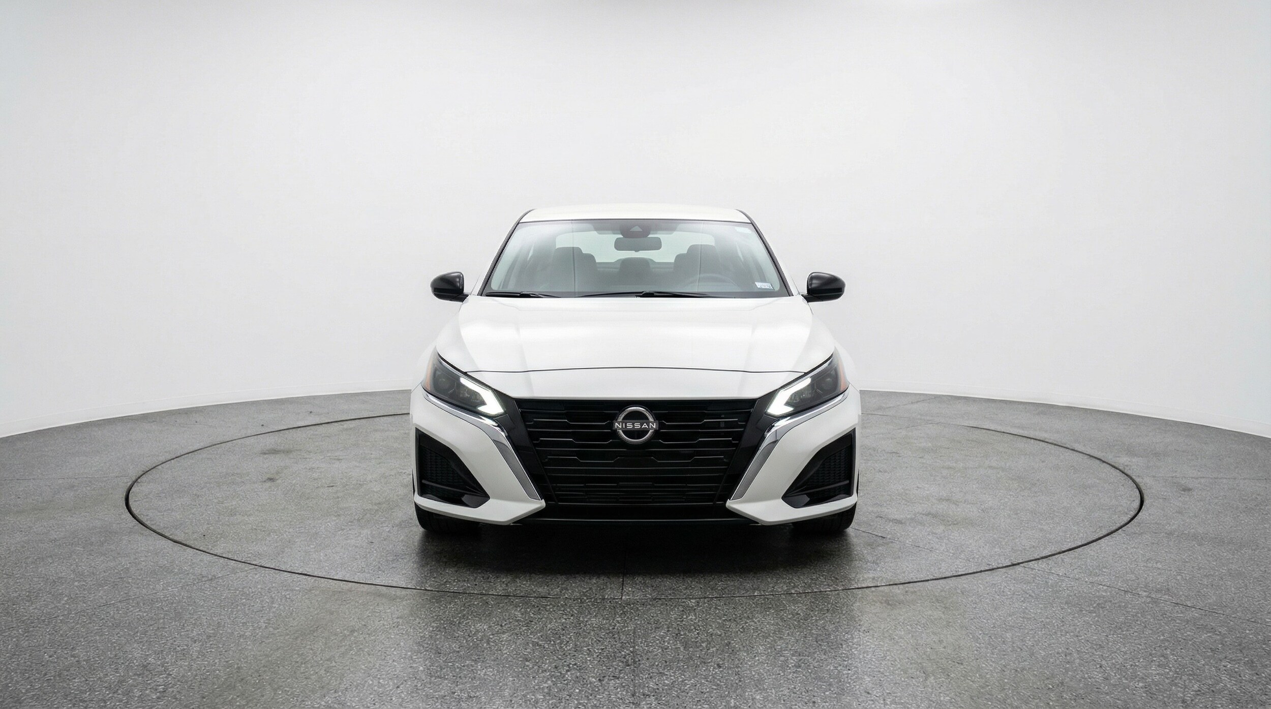 Thumbnail: 2025 Nissan Altima - 2