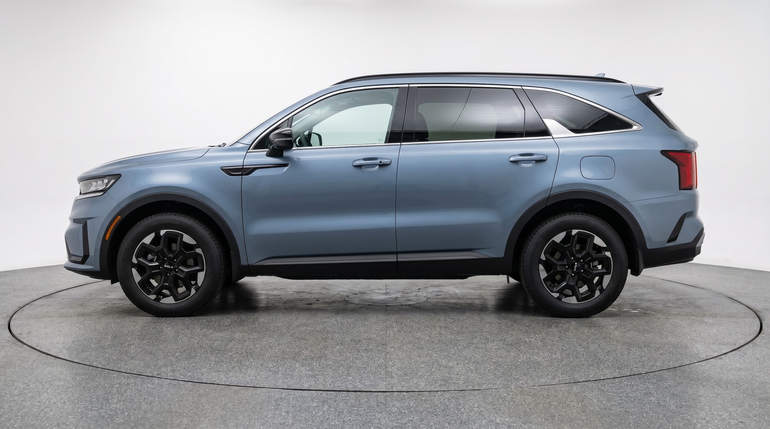 Thumbnail: 2024 Kia Sorento - 4