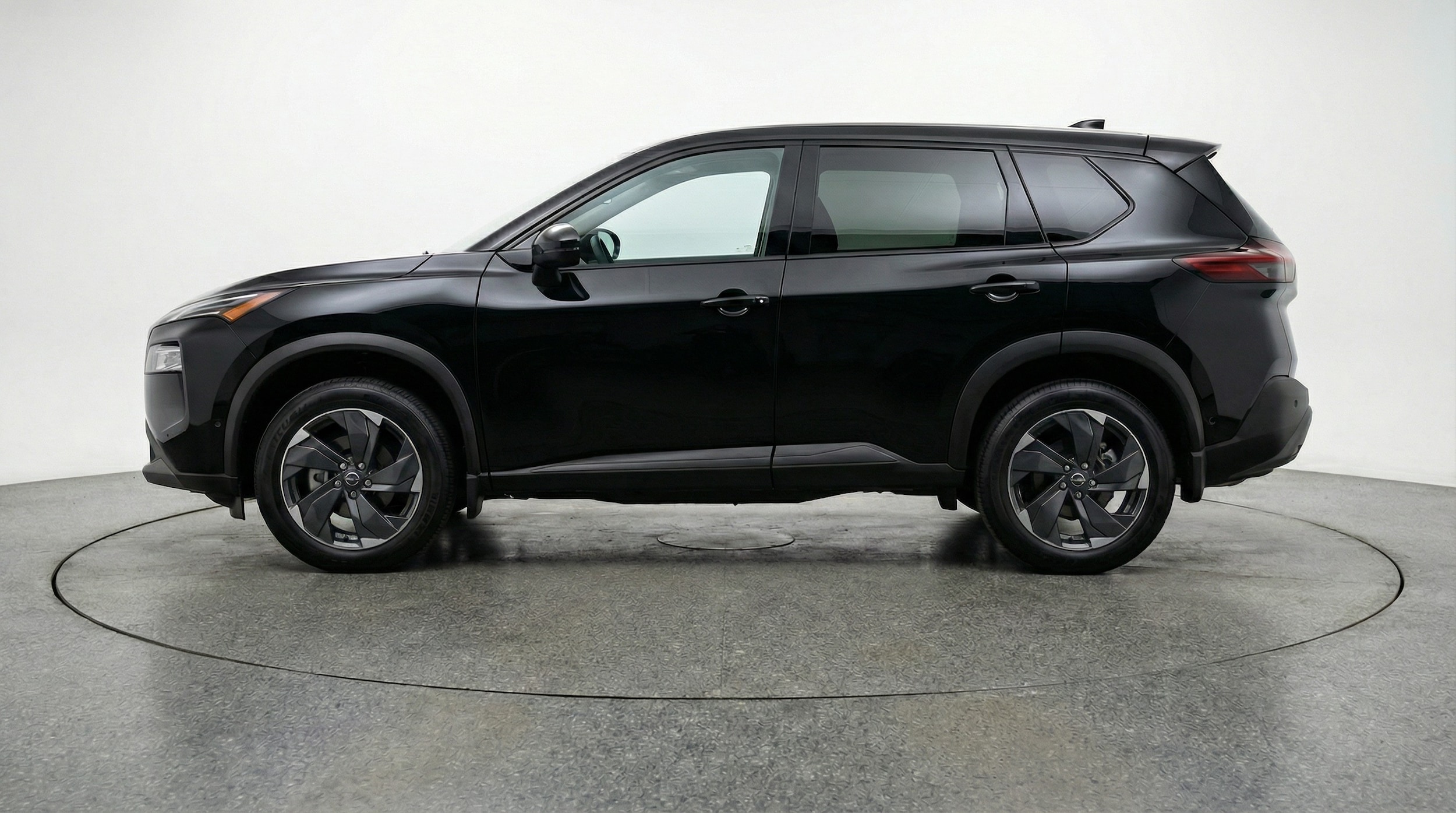 Thumbnail: 2025 Nissan Rogue - 4