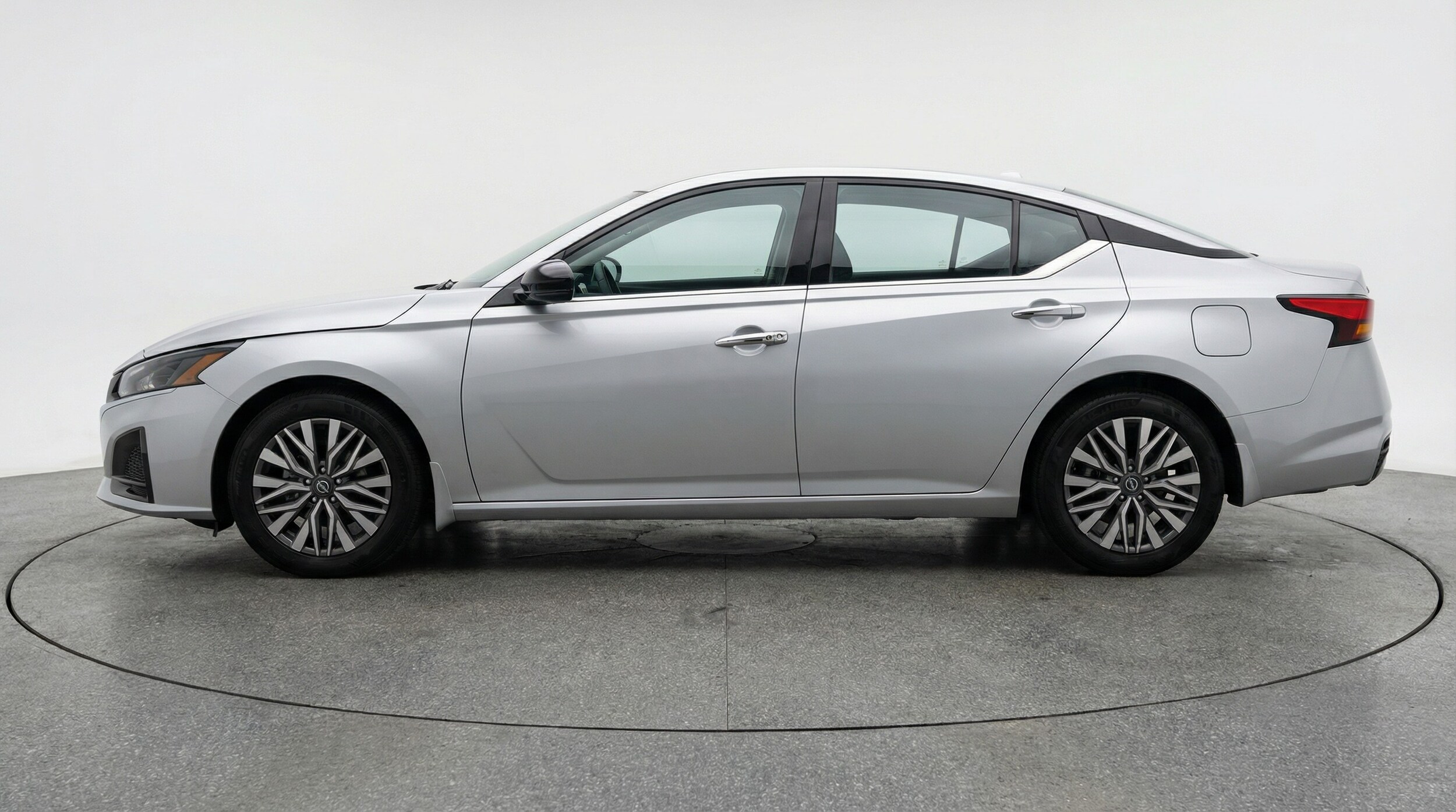 Thumbnail: 2025 Nissan Altima - 4