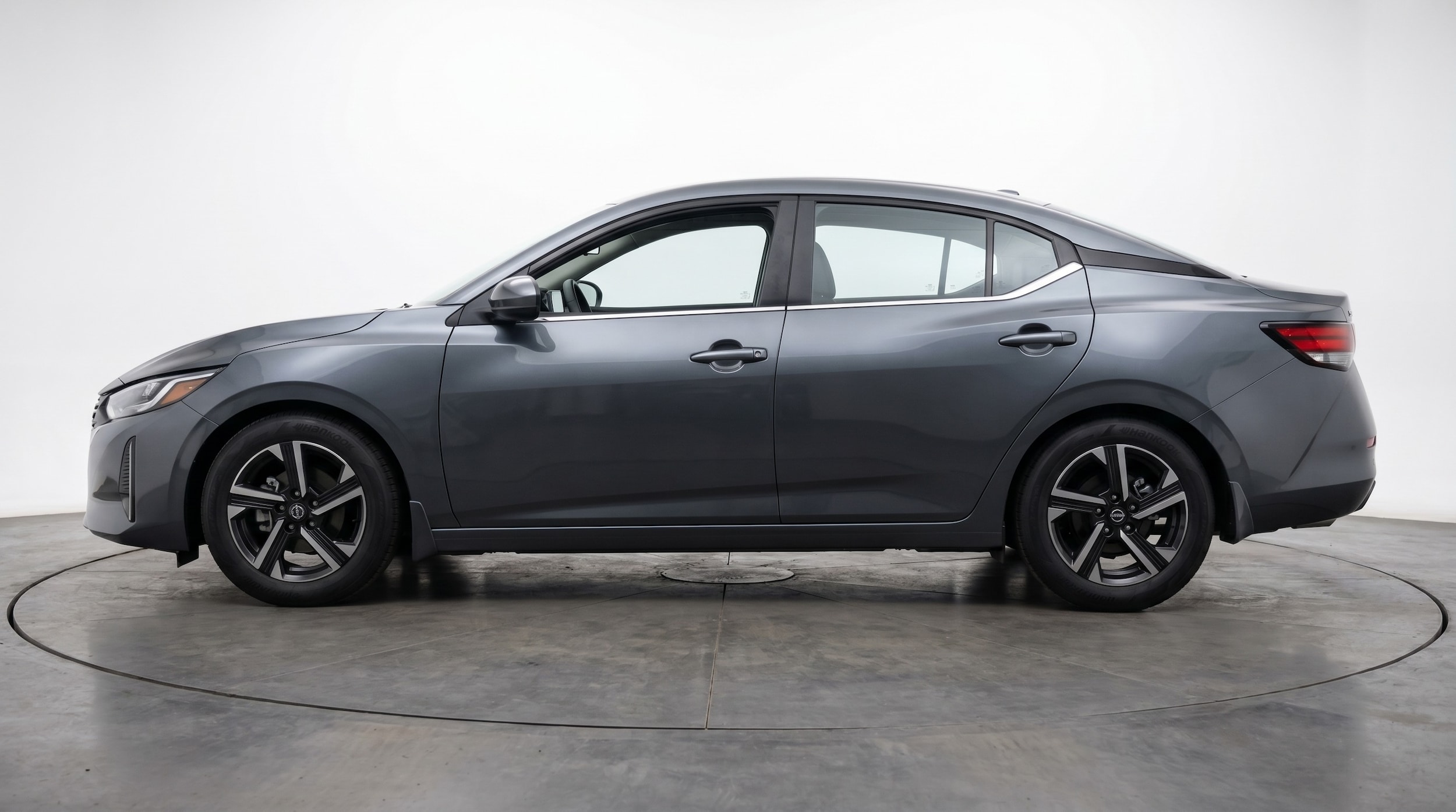 Thumbnail: 2025 Nissan Sentra - 4
