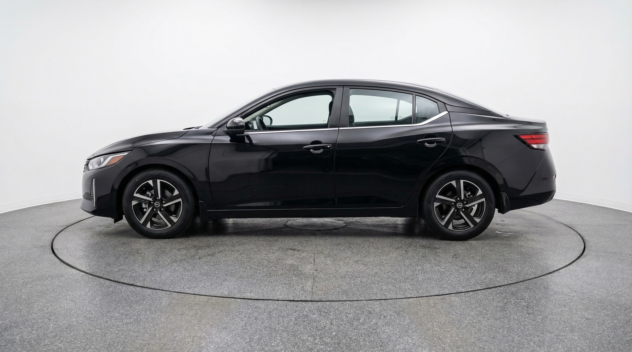 Thumbnail: 2025 Nissan Sentra - 4