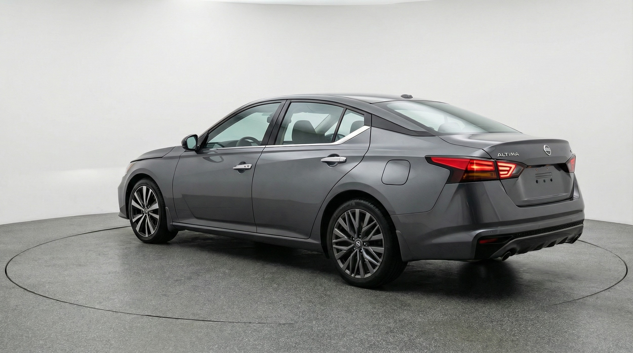 Thumbnail: 2025 Nissan Altima - 5