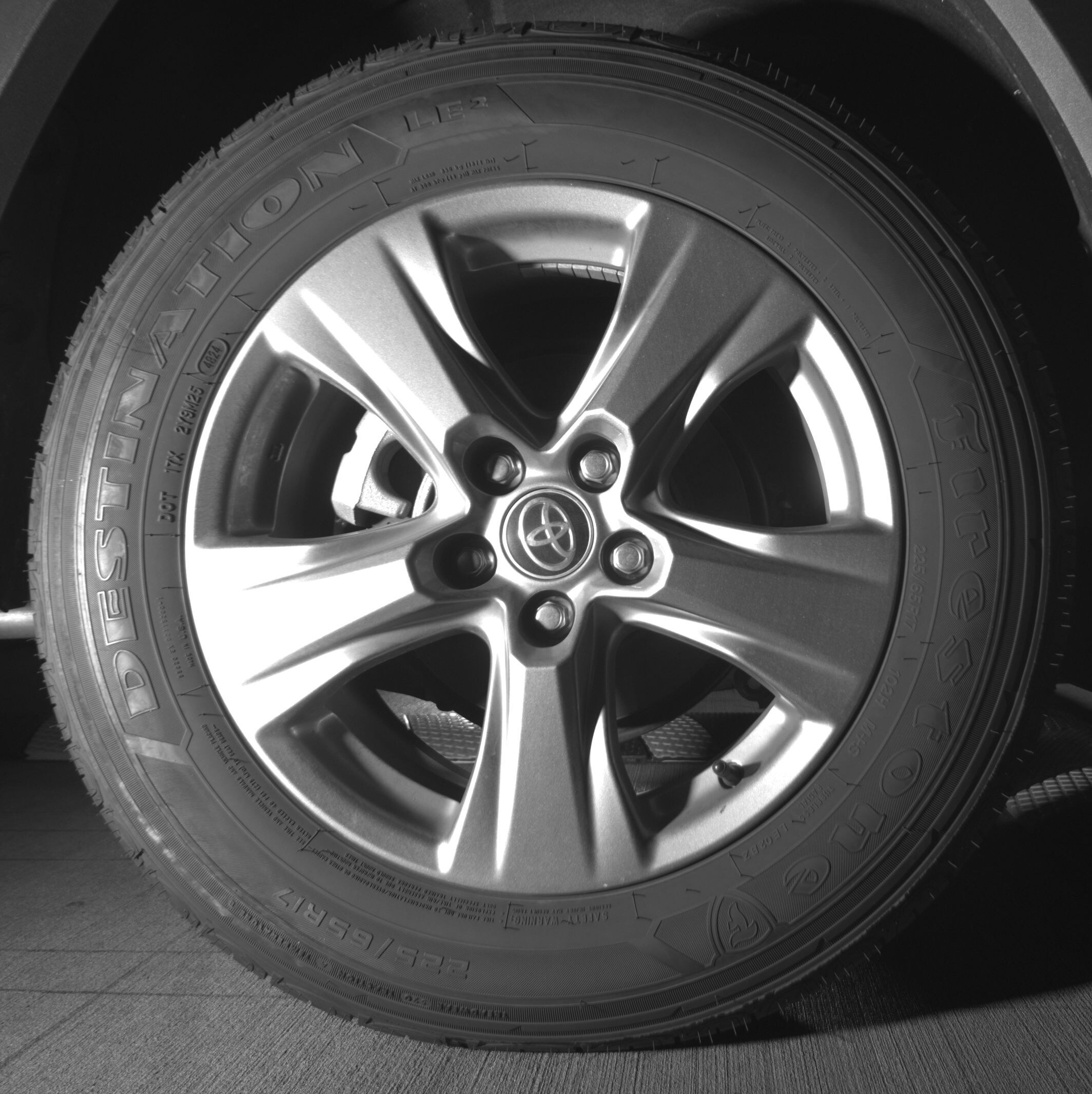 Thumbnail: 2025 Toyota RAV4 - 12