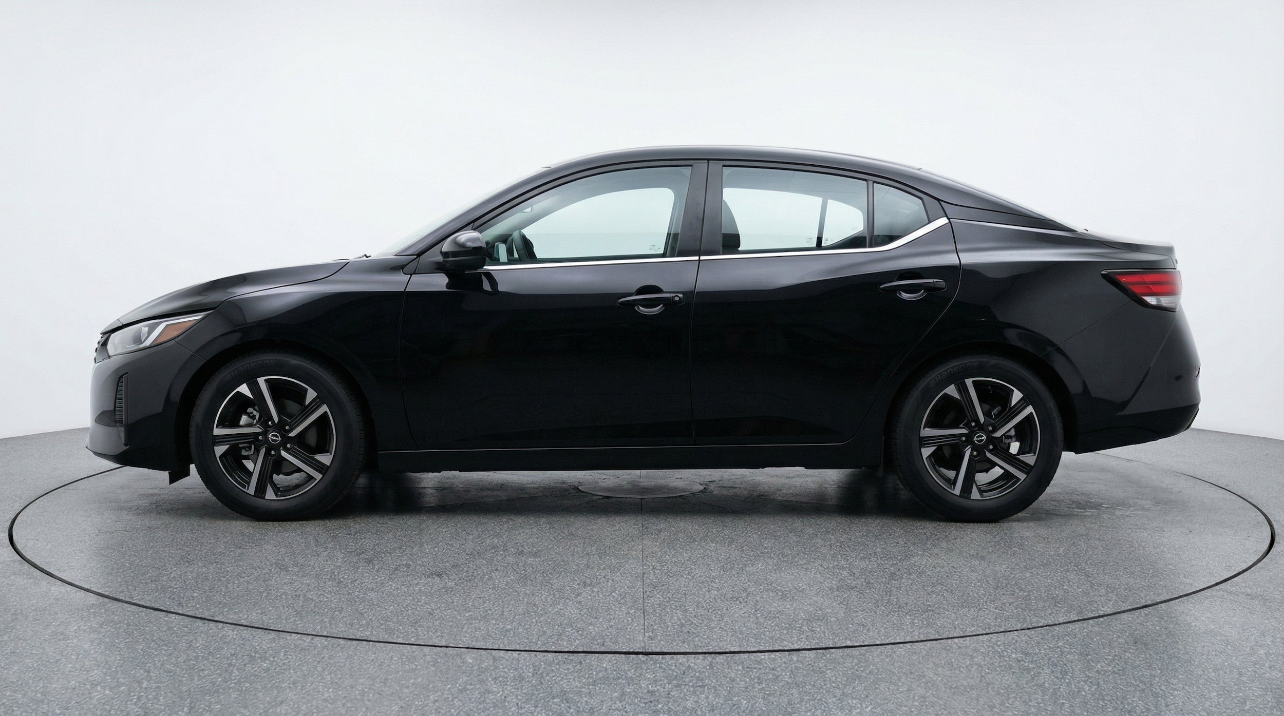 Thumbnail: 2025 Nissan Sentra - 5