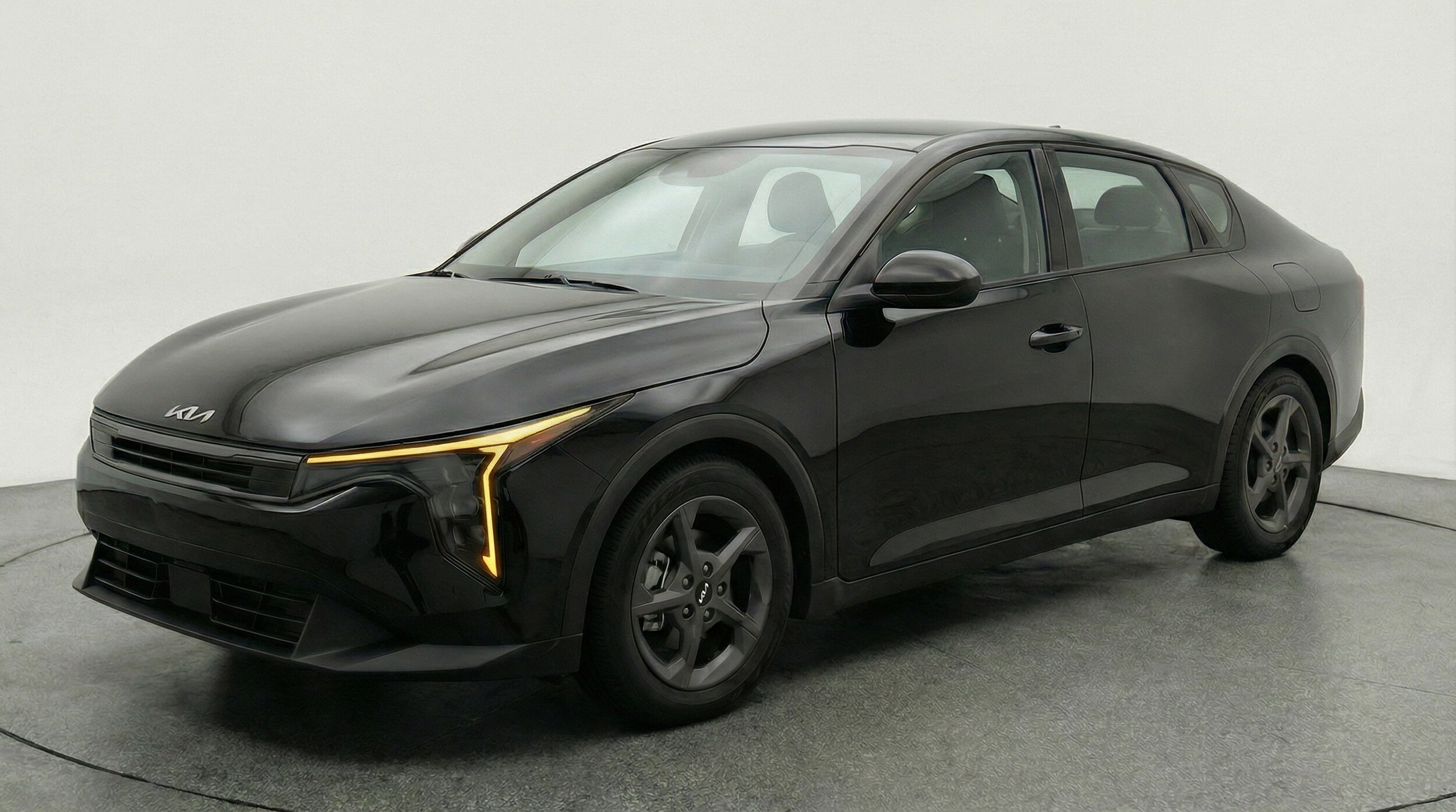 Thumbnail: 2025 Kia K4 - 3