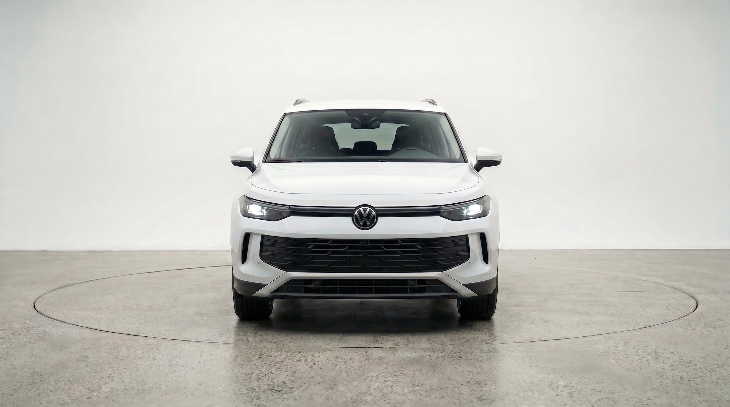Thumbnail: 2026 Volkswagen Tiguan - 2