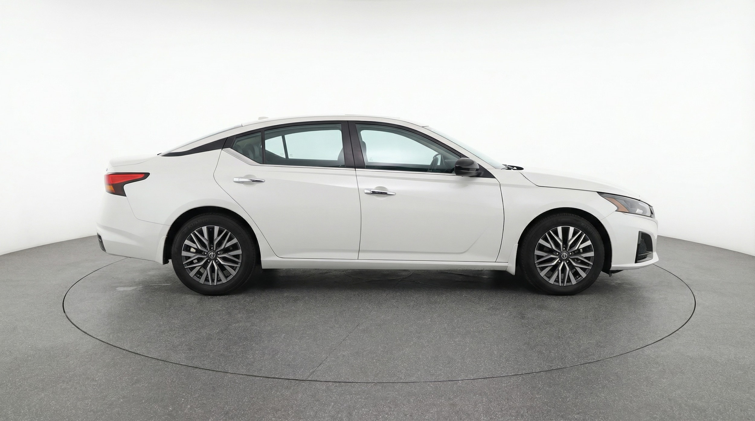 Thumbnail: 2025 Nissan Altima - 8