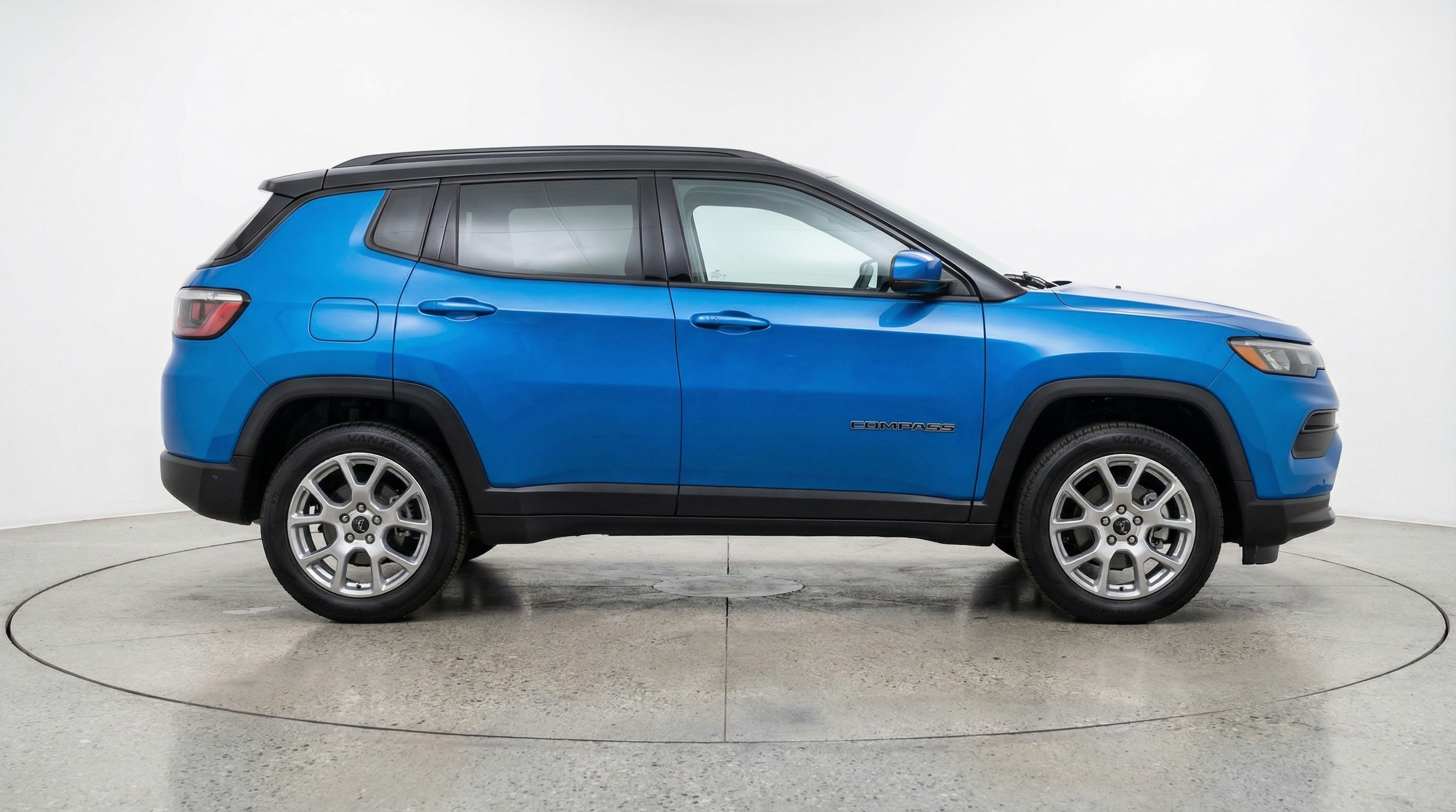 Thumbnail: 2025 Jeep Compass - 8