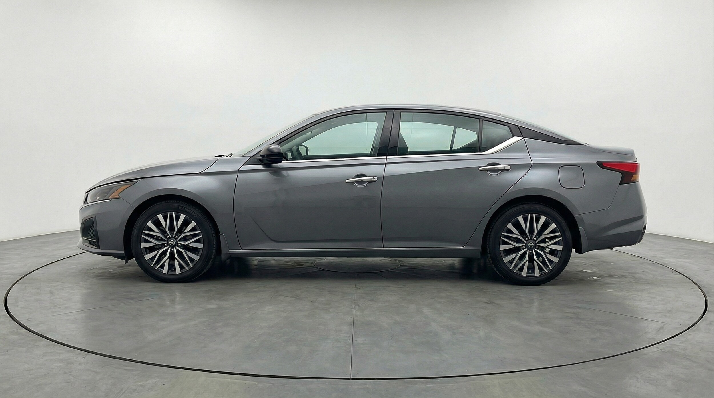 Thumbnail: 2025 Nissan Altima - 4