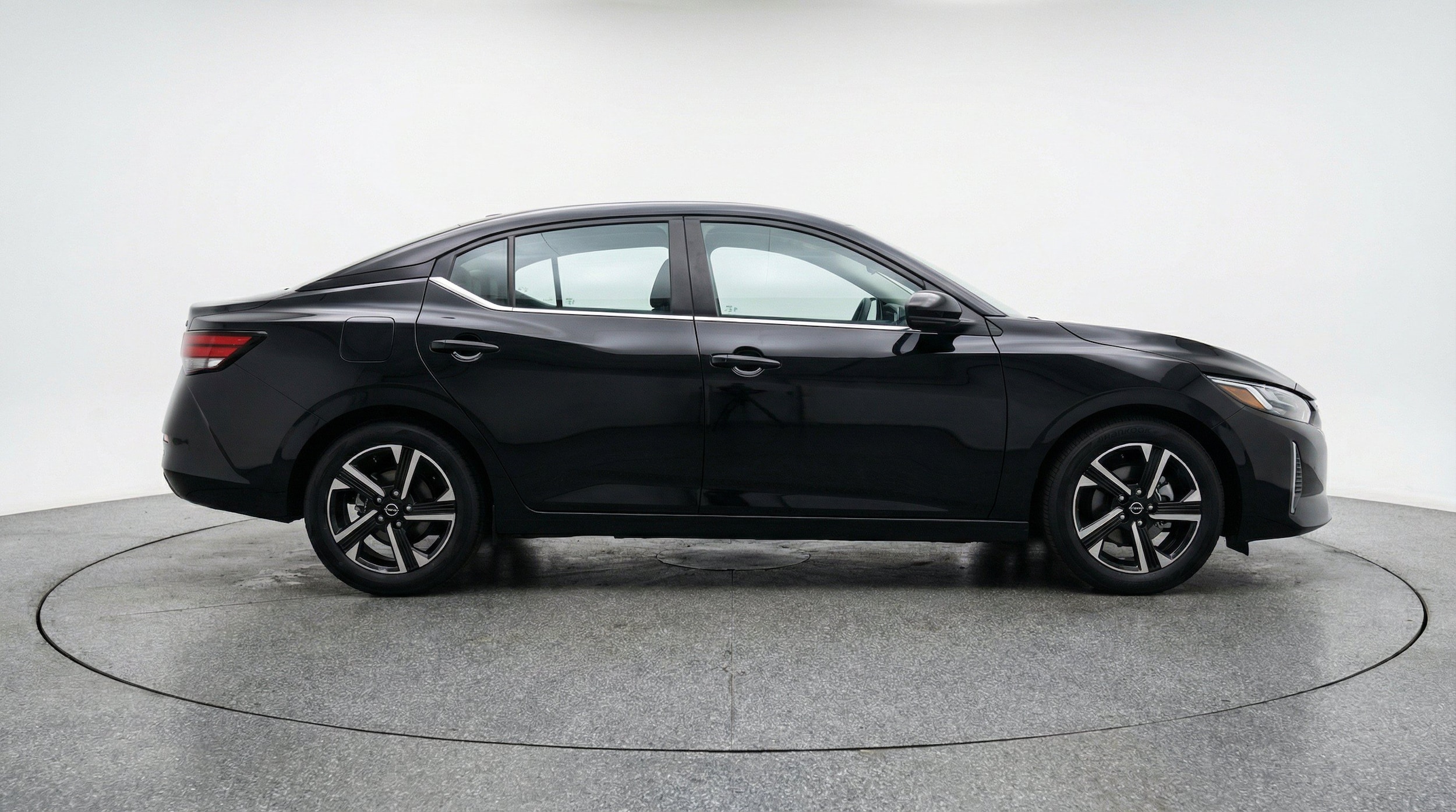 Thumbnail: 2025 Nissan Sentra - 11