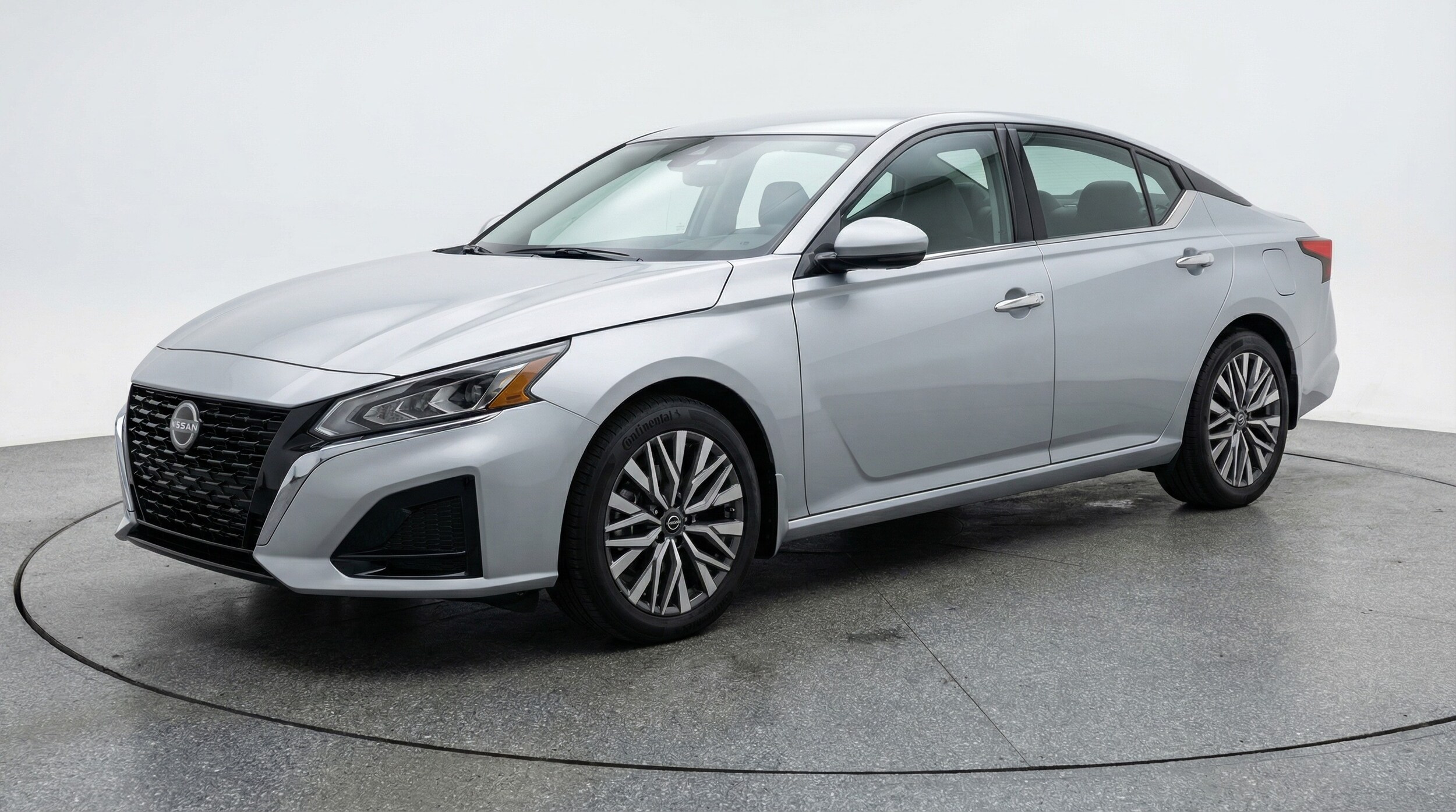 Thumbnail: 2025 Nissan Altima - 3