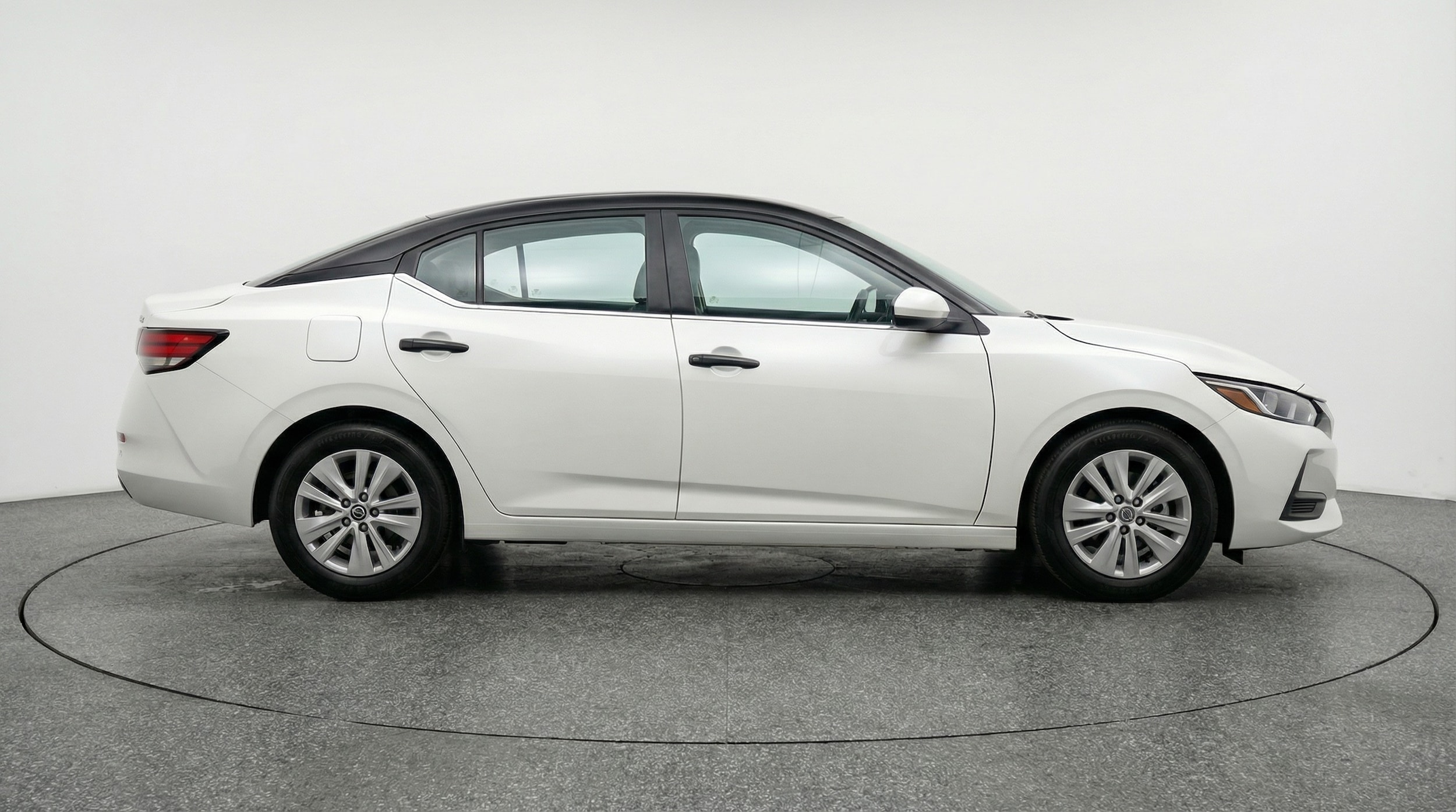 Thumbnail: 2025 Nissan Sentra - 8