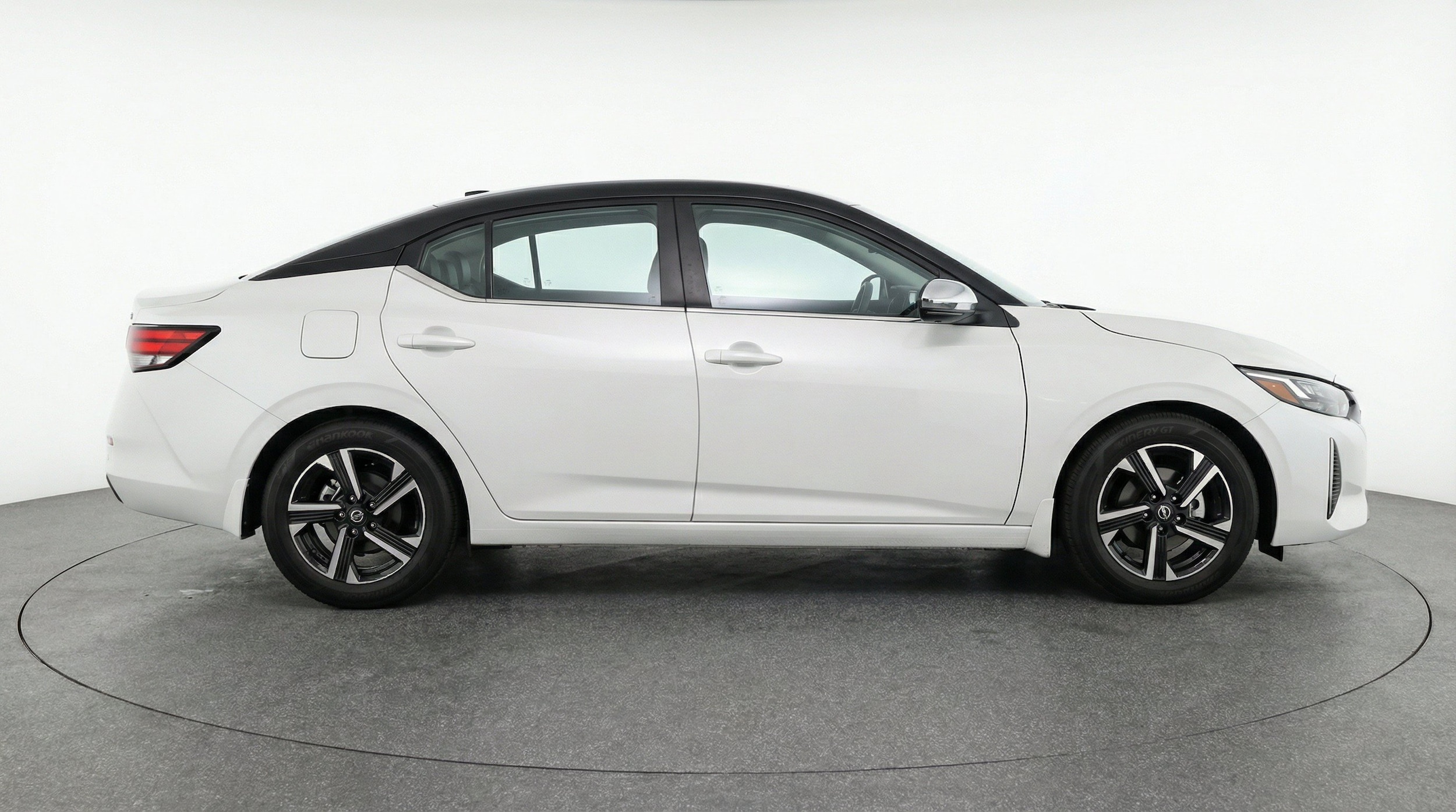 Thumbnail: 2025 Nissan Sentra - 11
