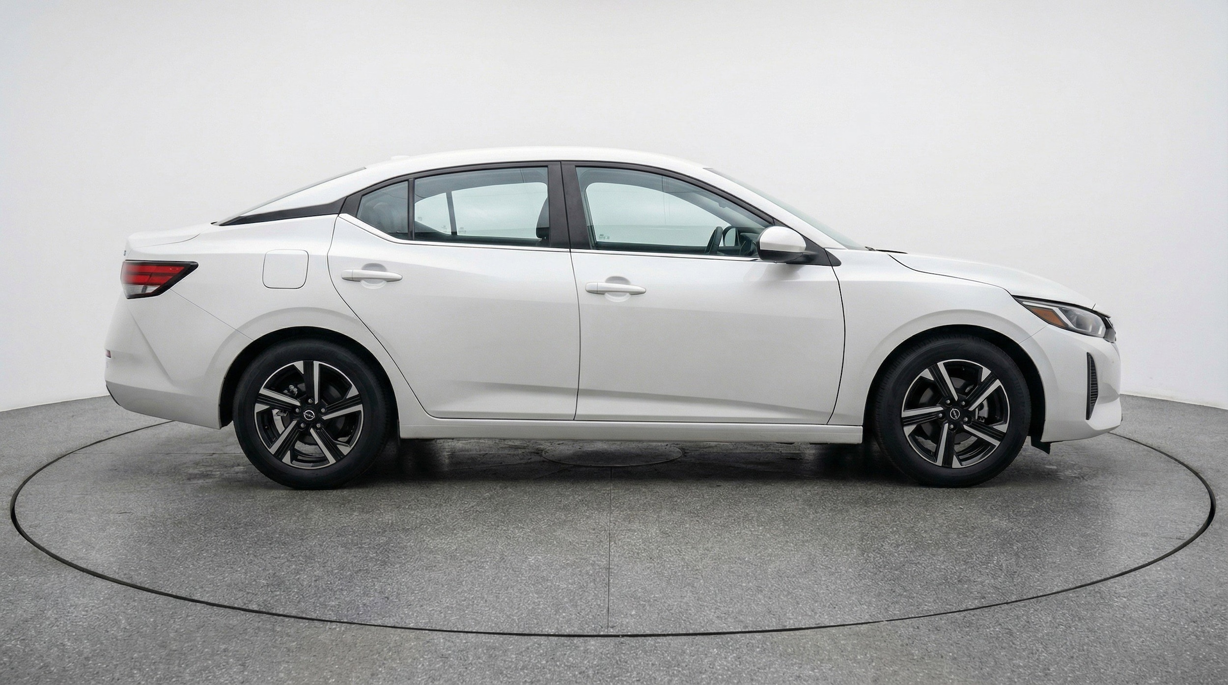 Thumbnail: 2025 Nissan Sentra - 11