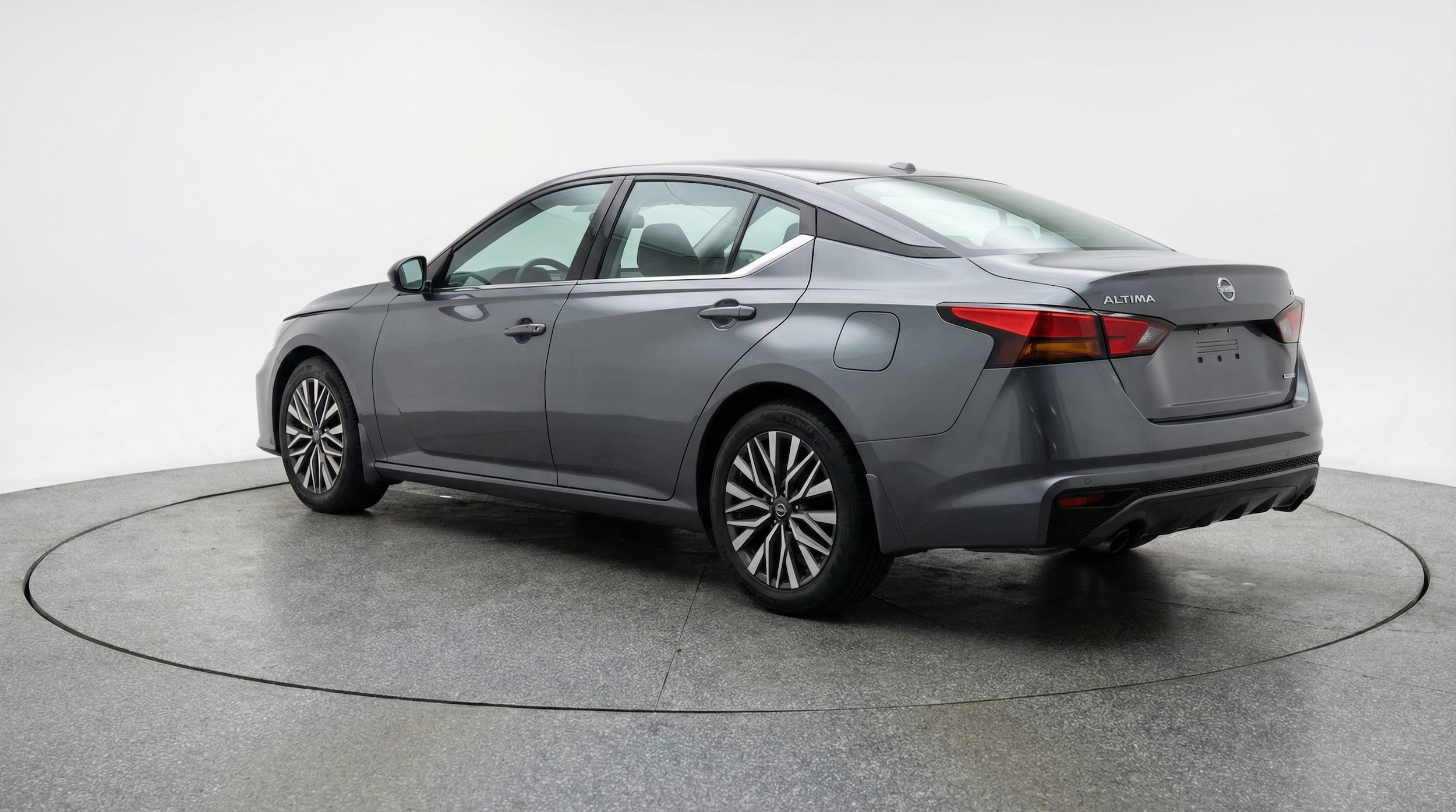 Thumbnail: 2025 Nissan Altima - 5