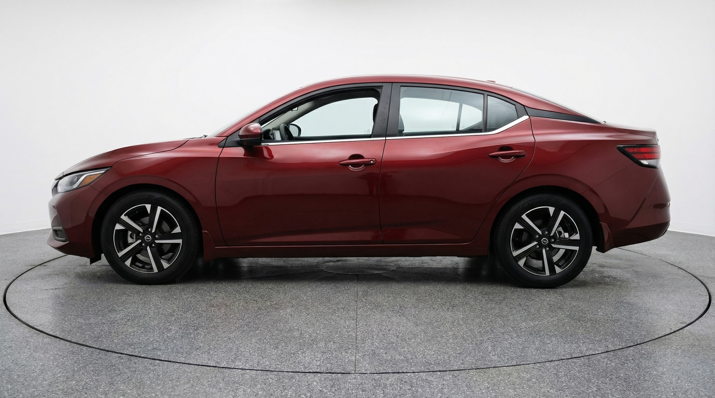 Thumbnail: 2025 Nissan Sentra - 4