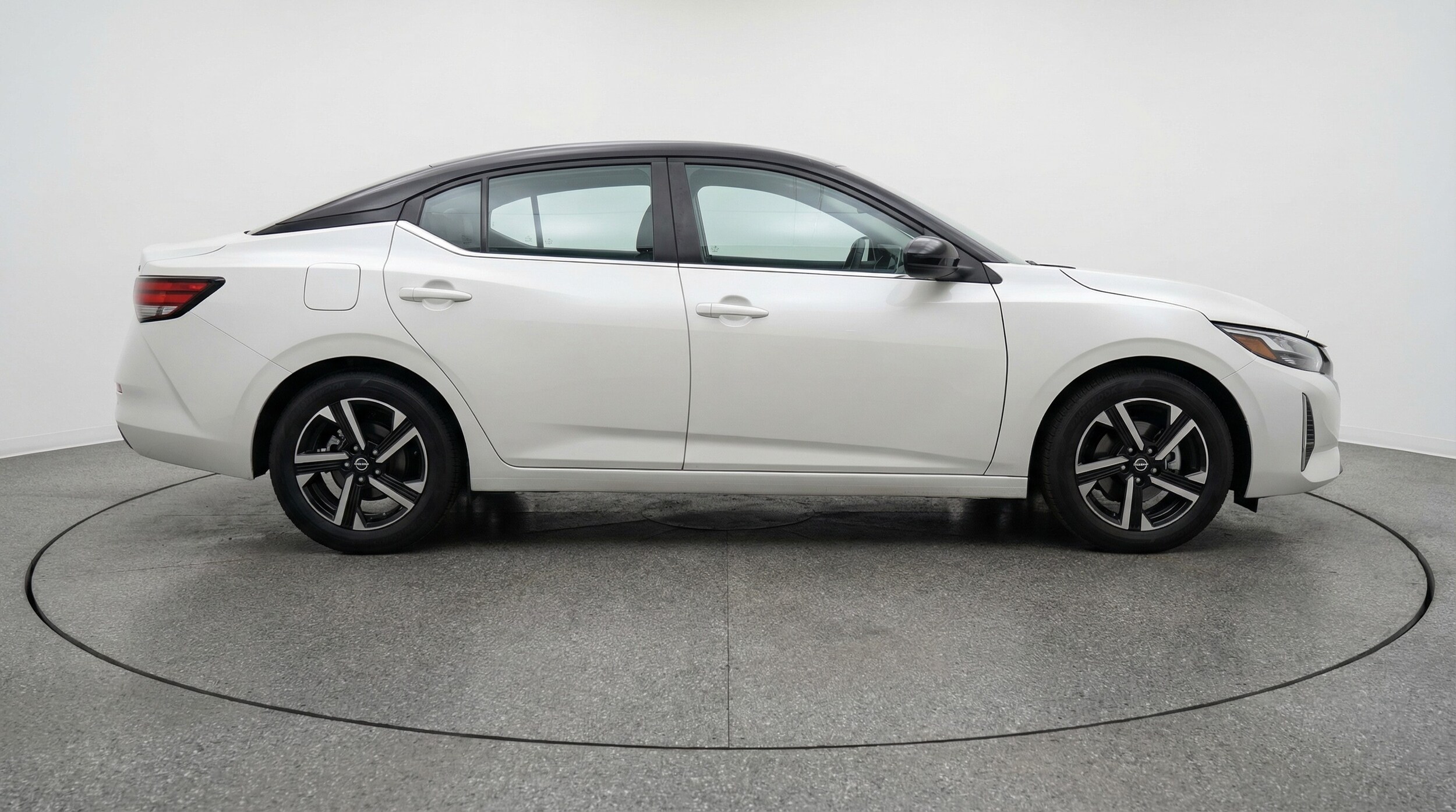 Thumbnail: 2025 Nissan Sentra - 8