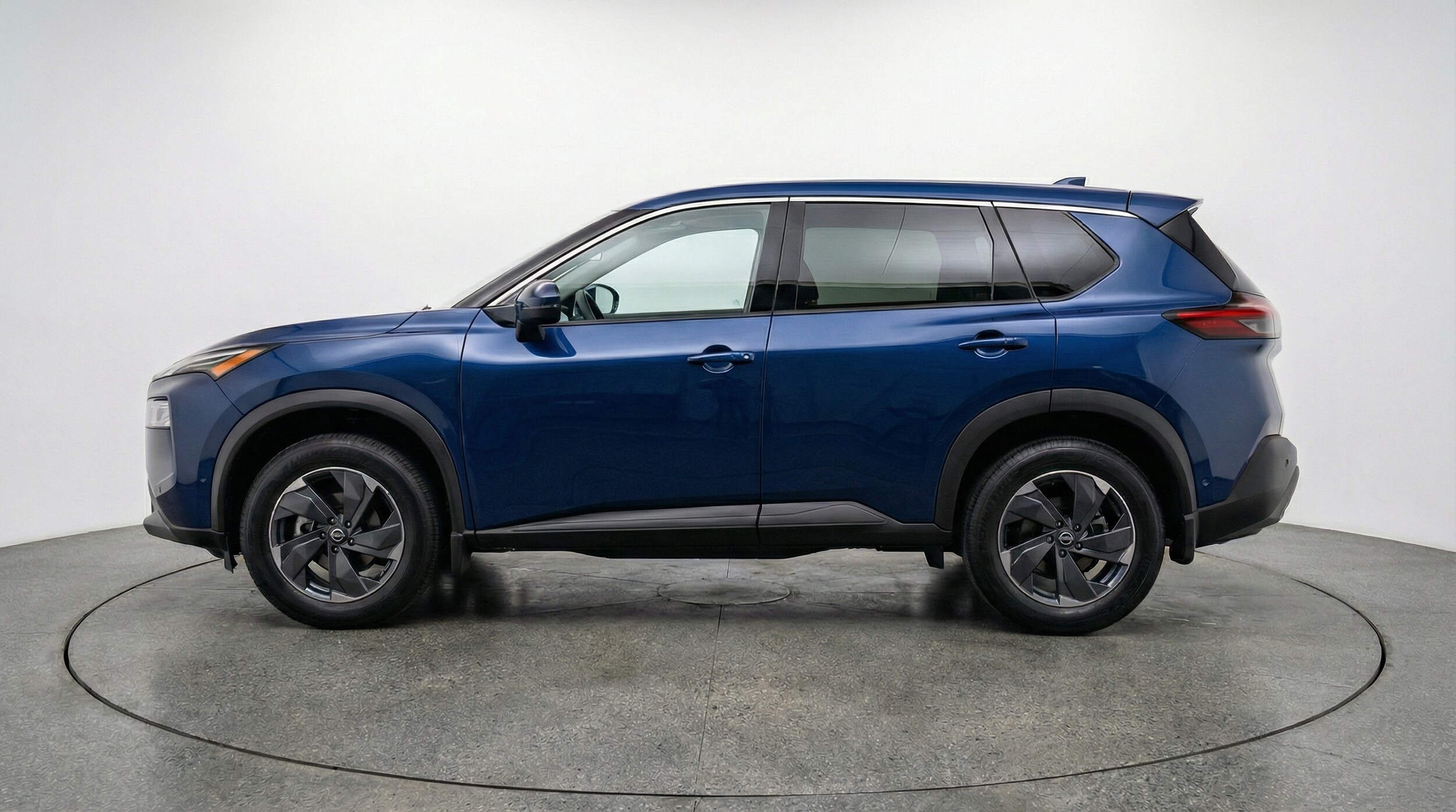 Thumbnail: 2025 Nissan Rogue - 4