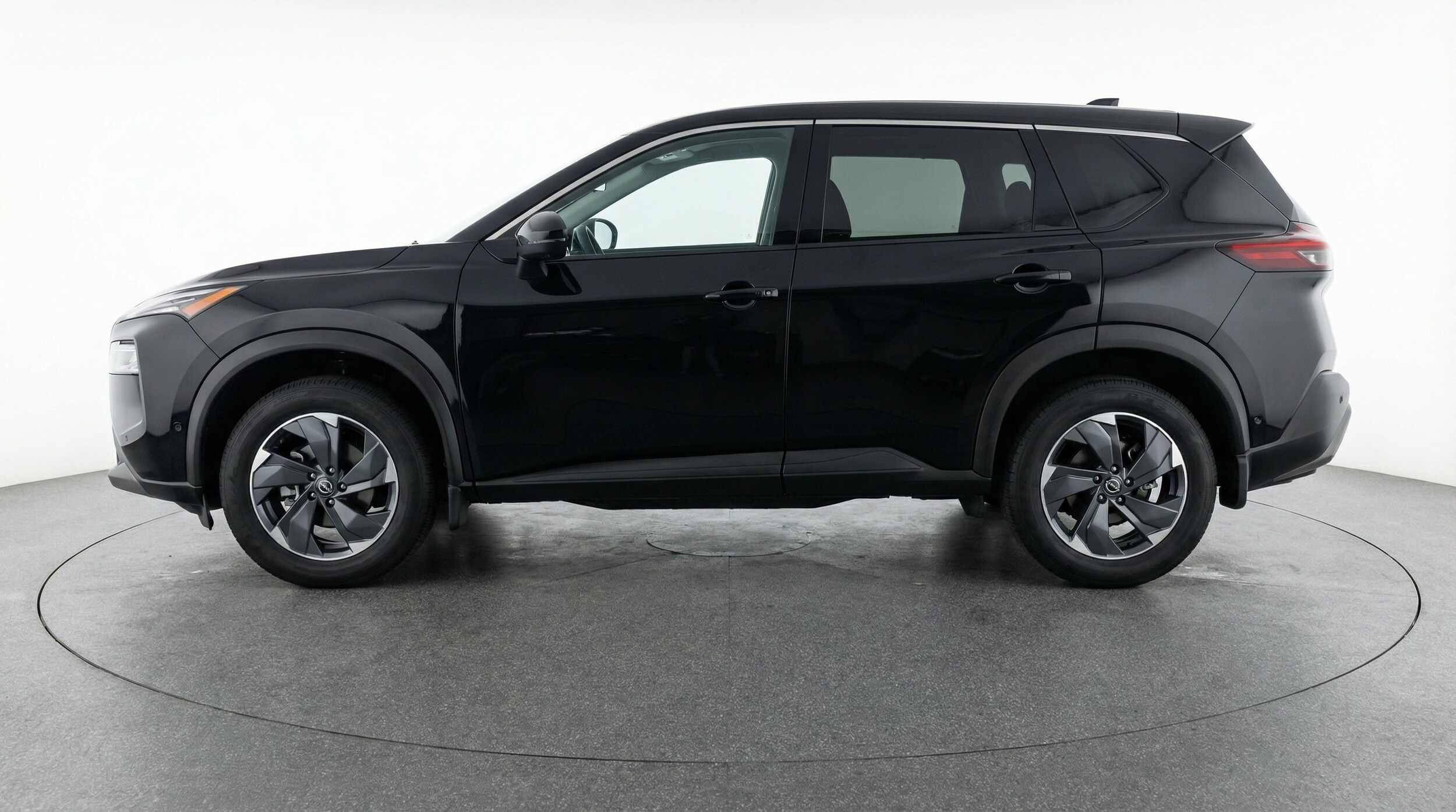 Thumbnail: 2025 Nissan Rogue - 4