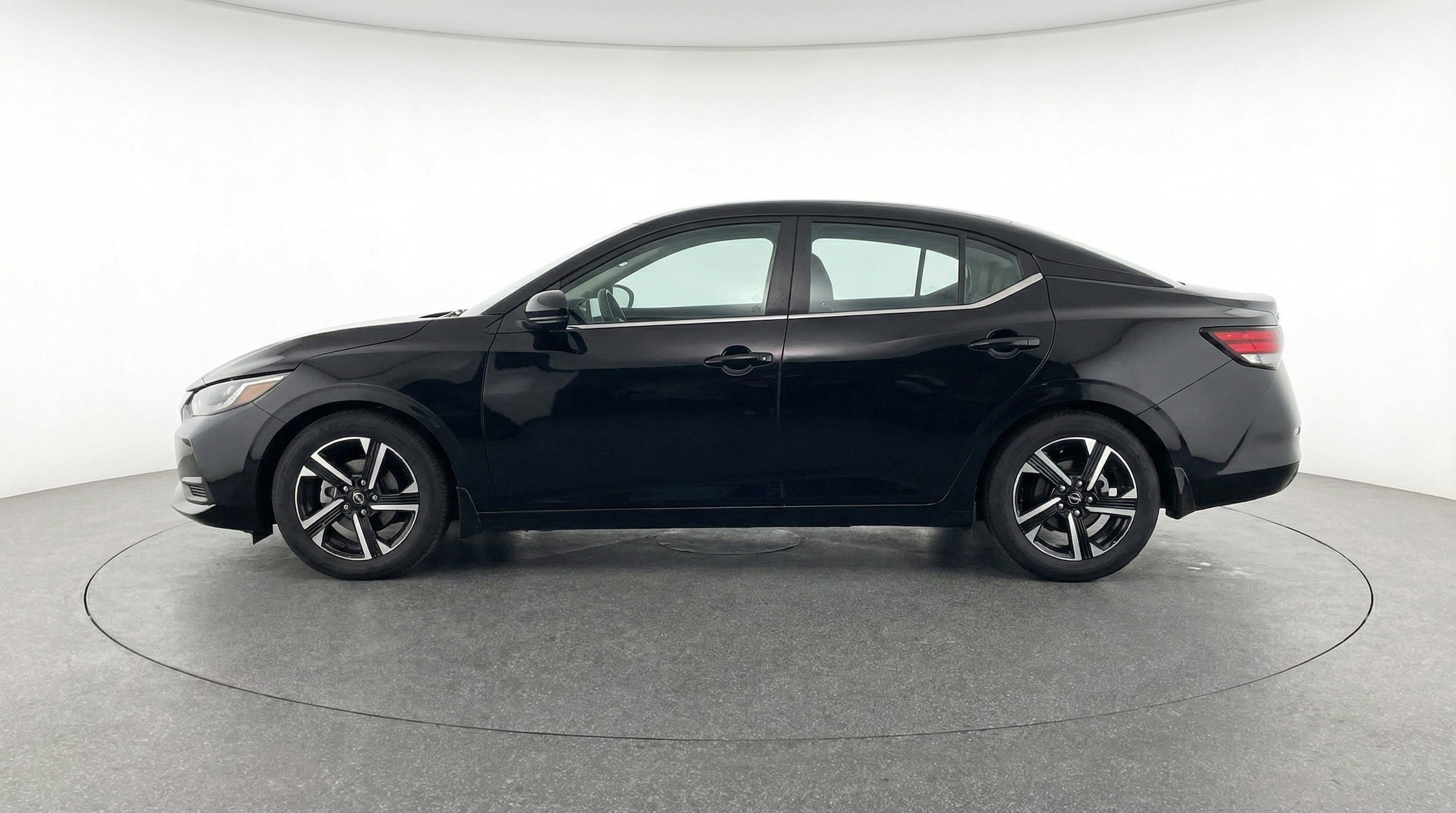 Thumbnail: 2025 Nissan Sentra - 5