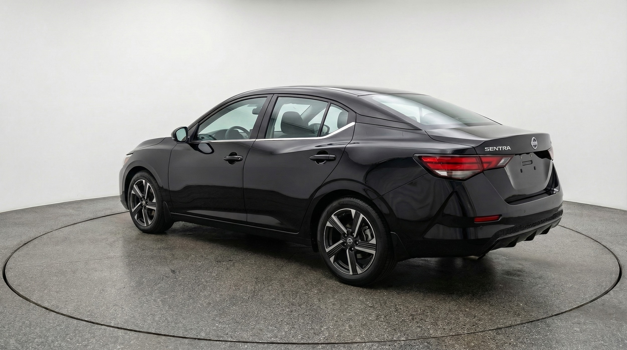 Thumbnail: 2025 Nissan Sentra - 5