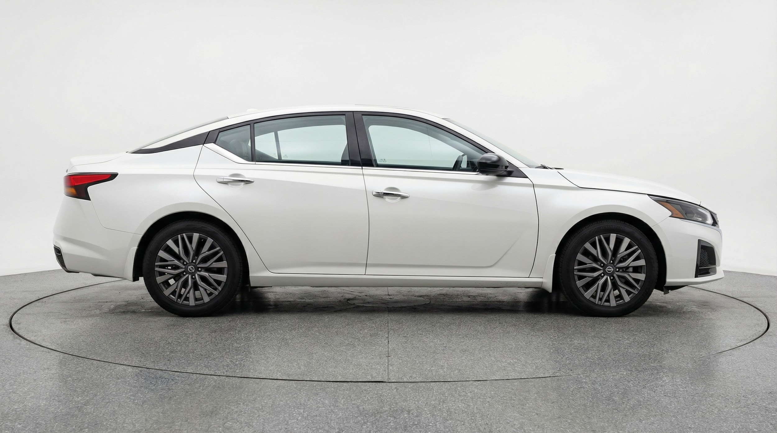 Thumbnail: 2025 Nissan Altima - 8