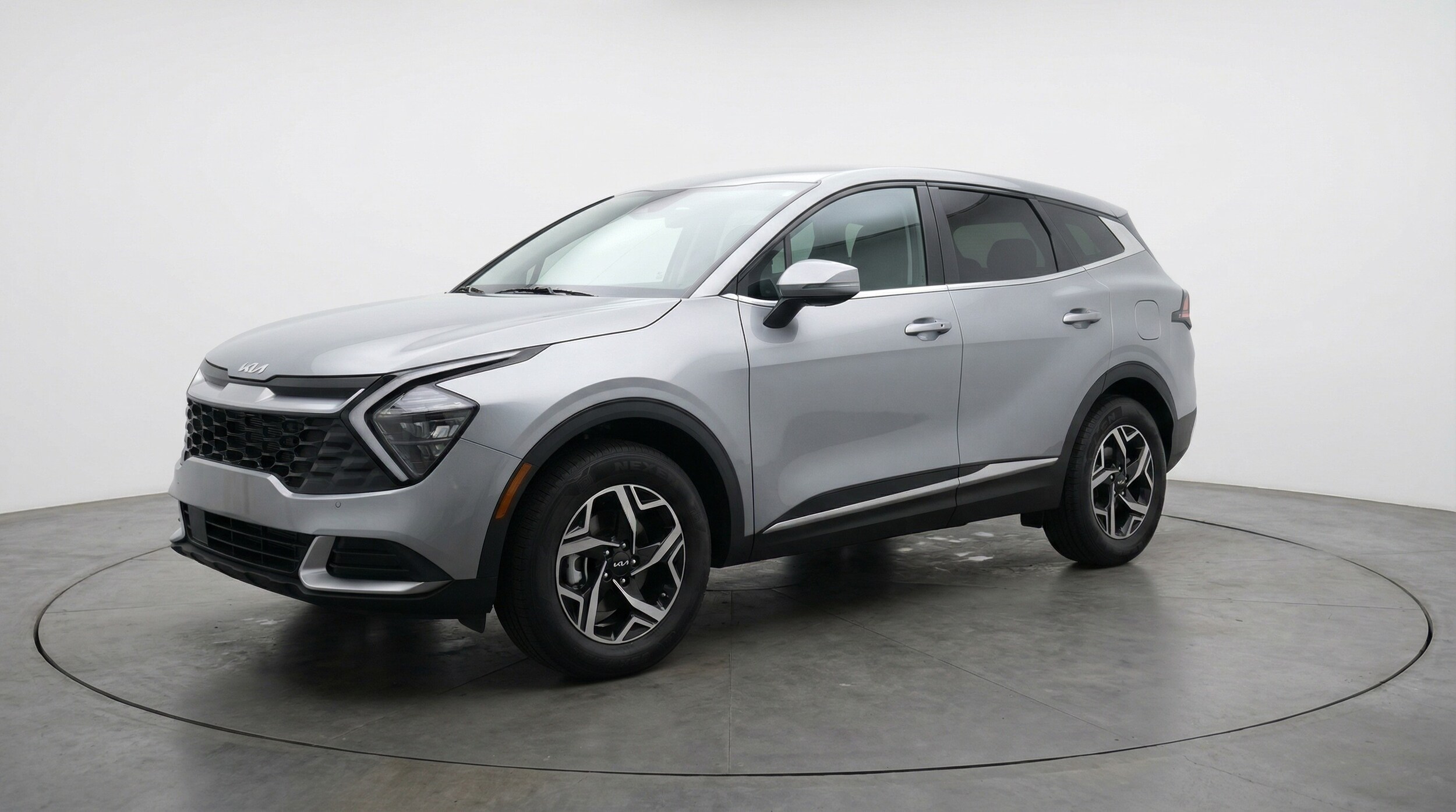 Thumbnail: 2025 Kia Sportage - 3