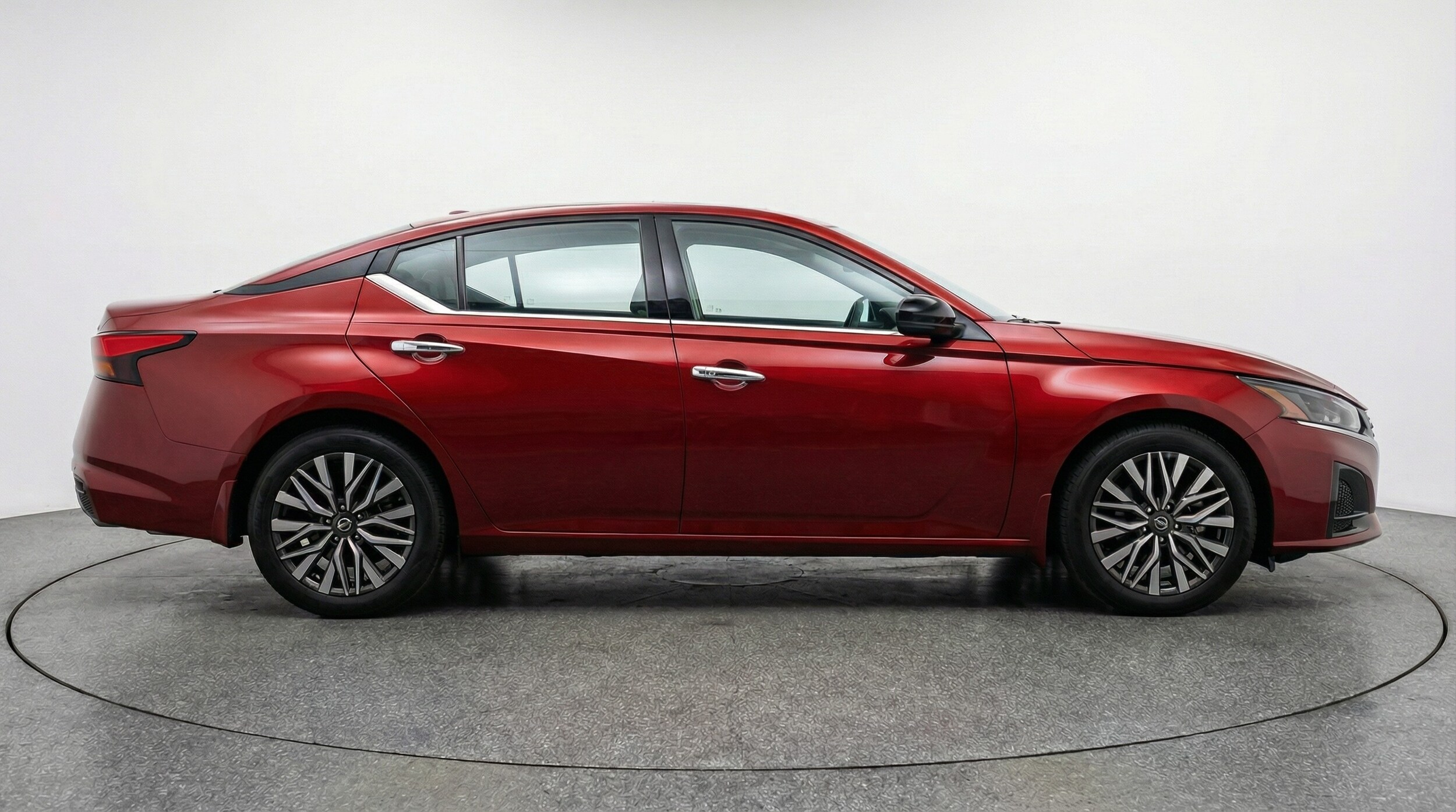 Thumbnail: 2025 Nissan Altima - 8