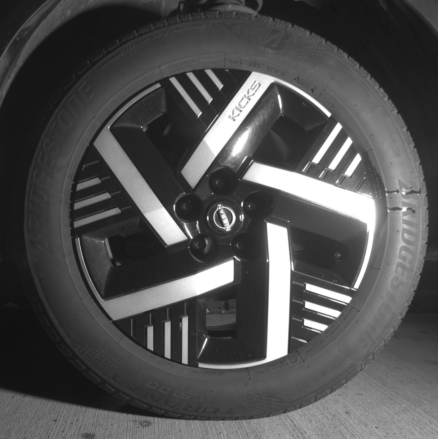 Thumbnail: 2025 Nissan Kicks - 9