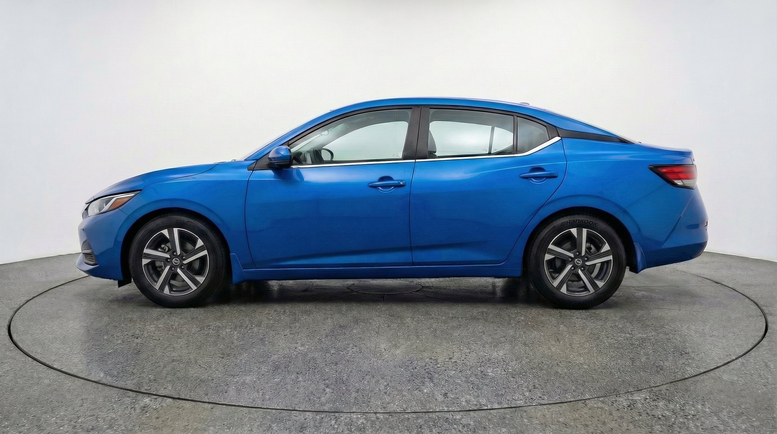 Thumbnail: 2025 Nissan Sentra - 5
