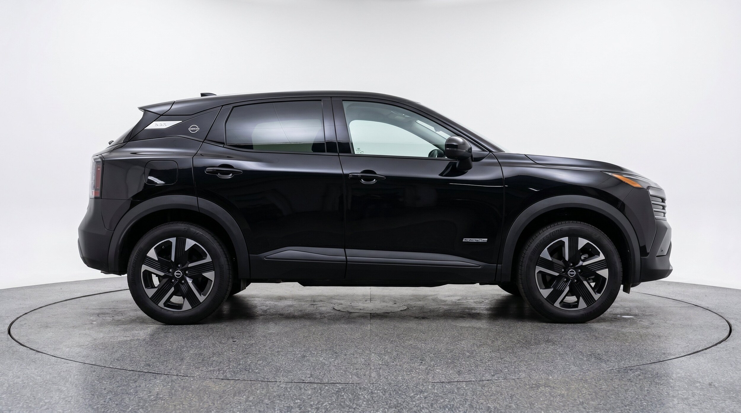 Thumbnail: 2026 Nissan Kicks - 11