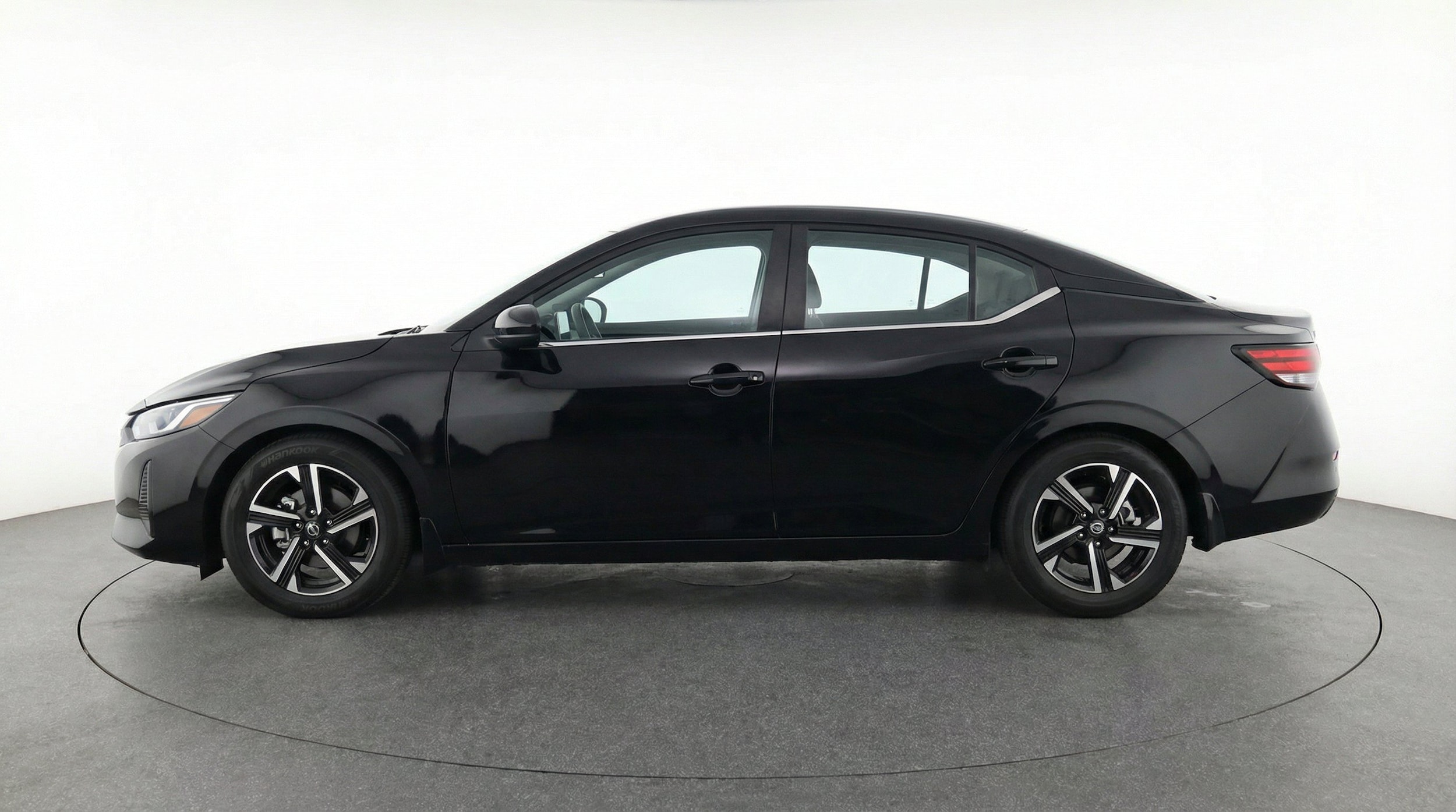 Thumbnail: 2025 Nissan Sentra - 5