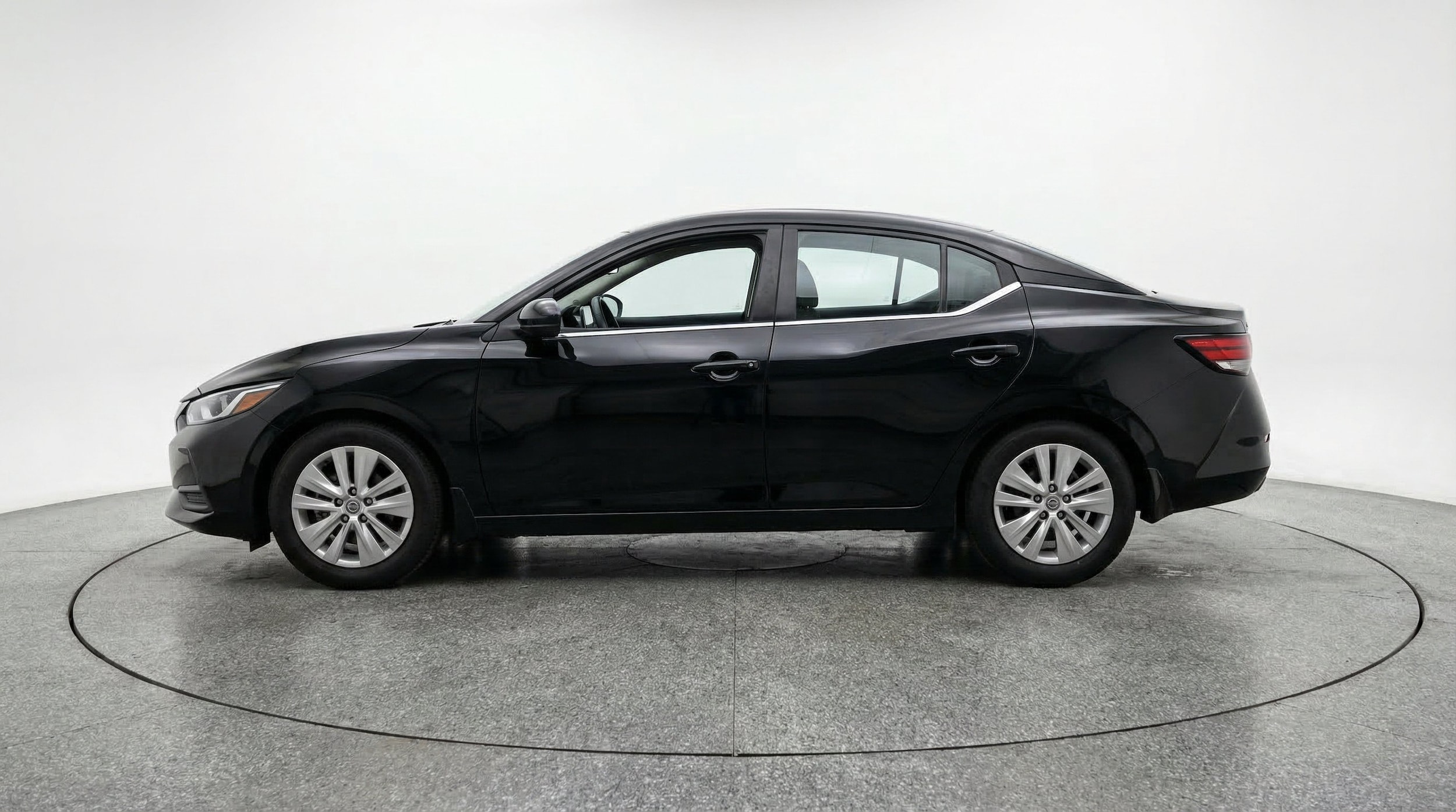 Thumbnail: 2025 Nissan Sentra - 5