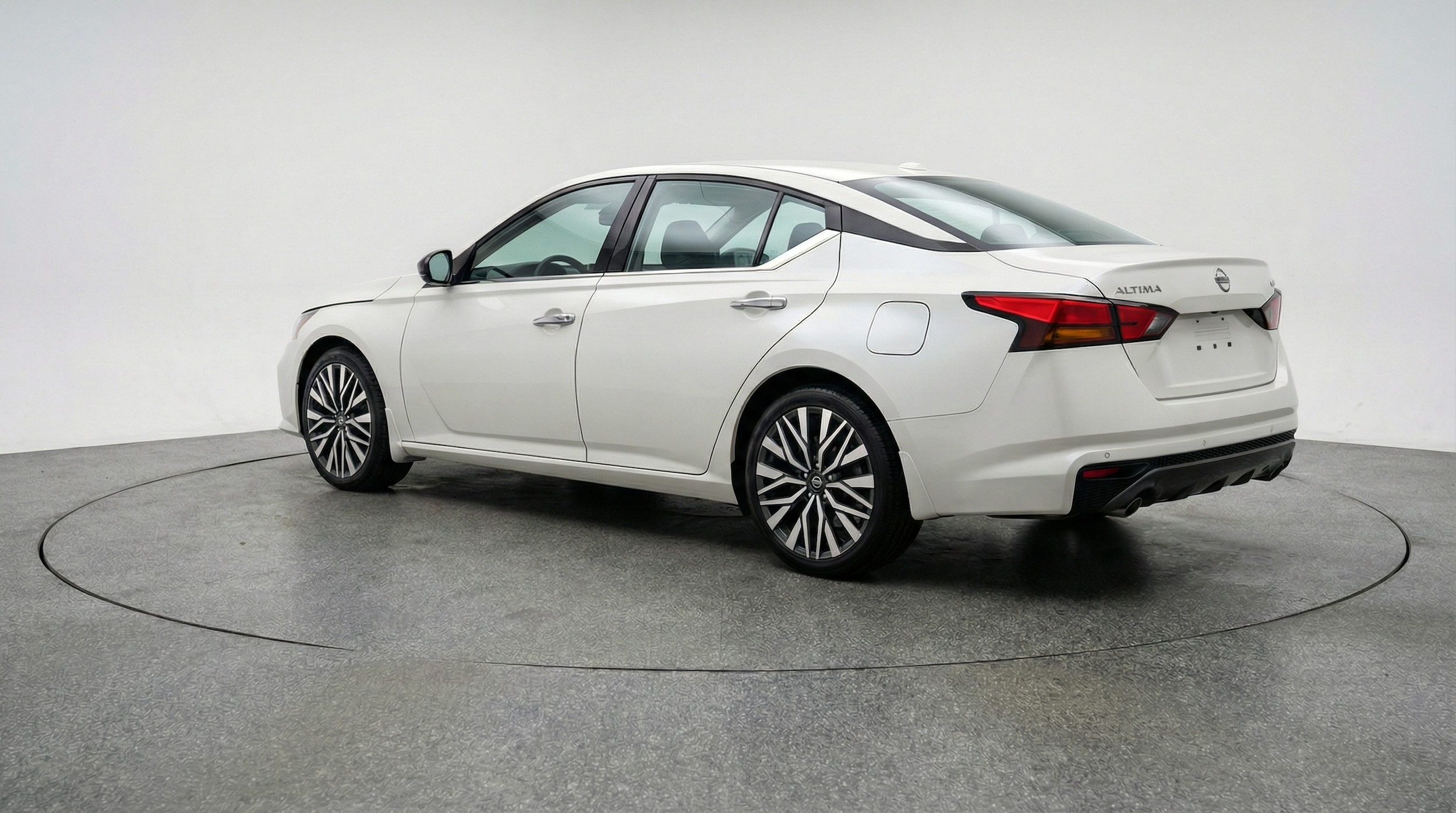 Thumbnail: 2025 Nissan Altima - 5