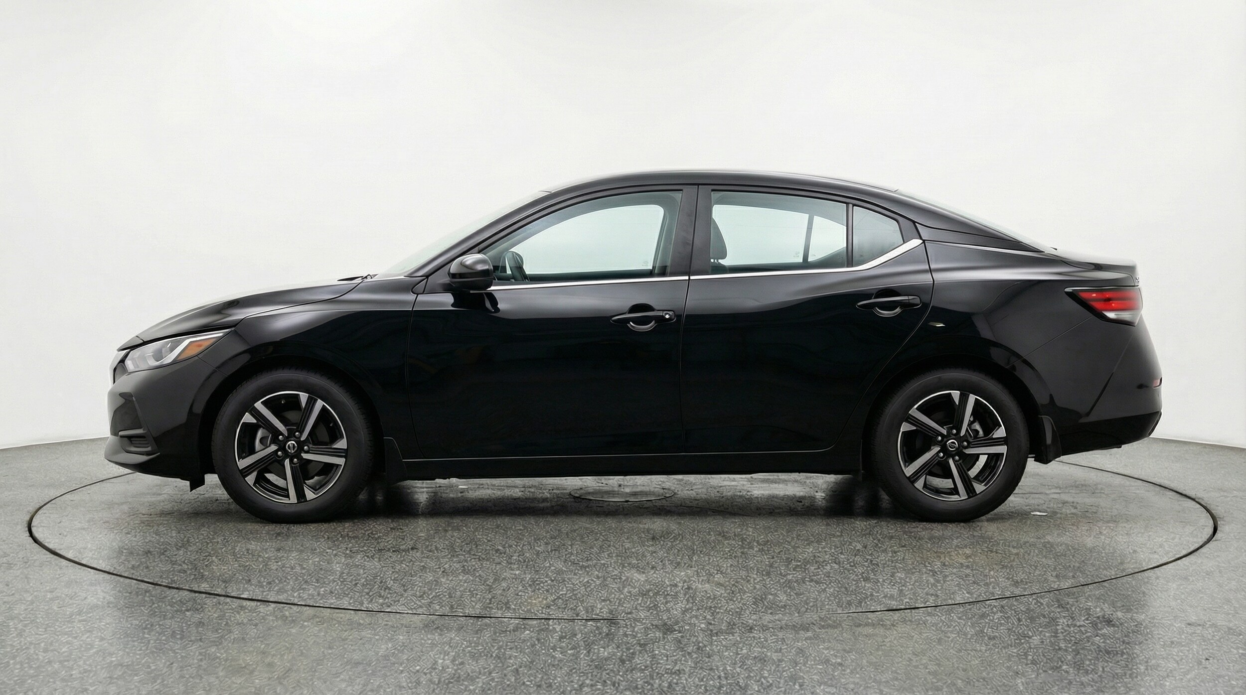 Thumbnail: 2024 Nissan Sentra - 4