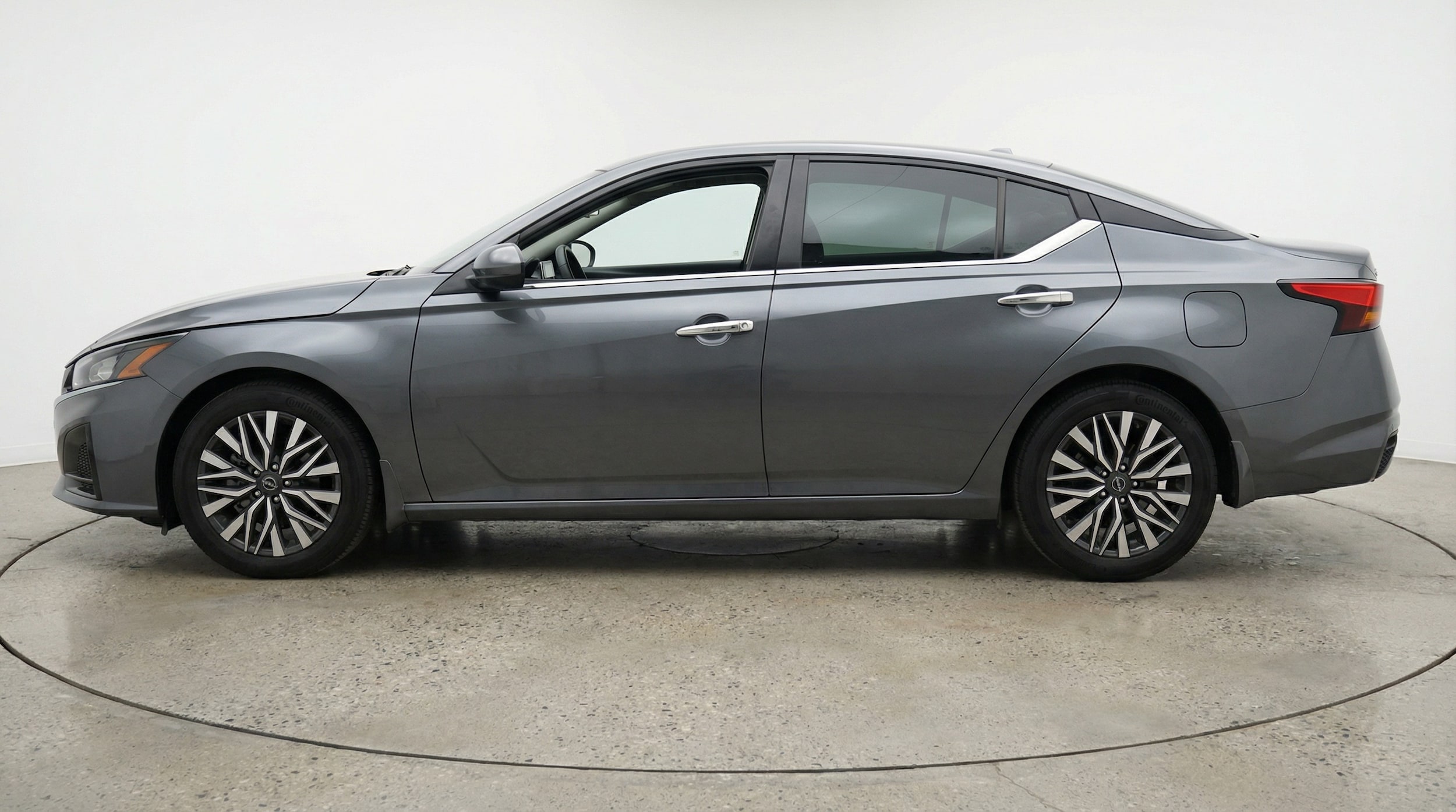 Thumbnail: 2025 Nissan Altima - 4