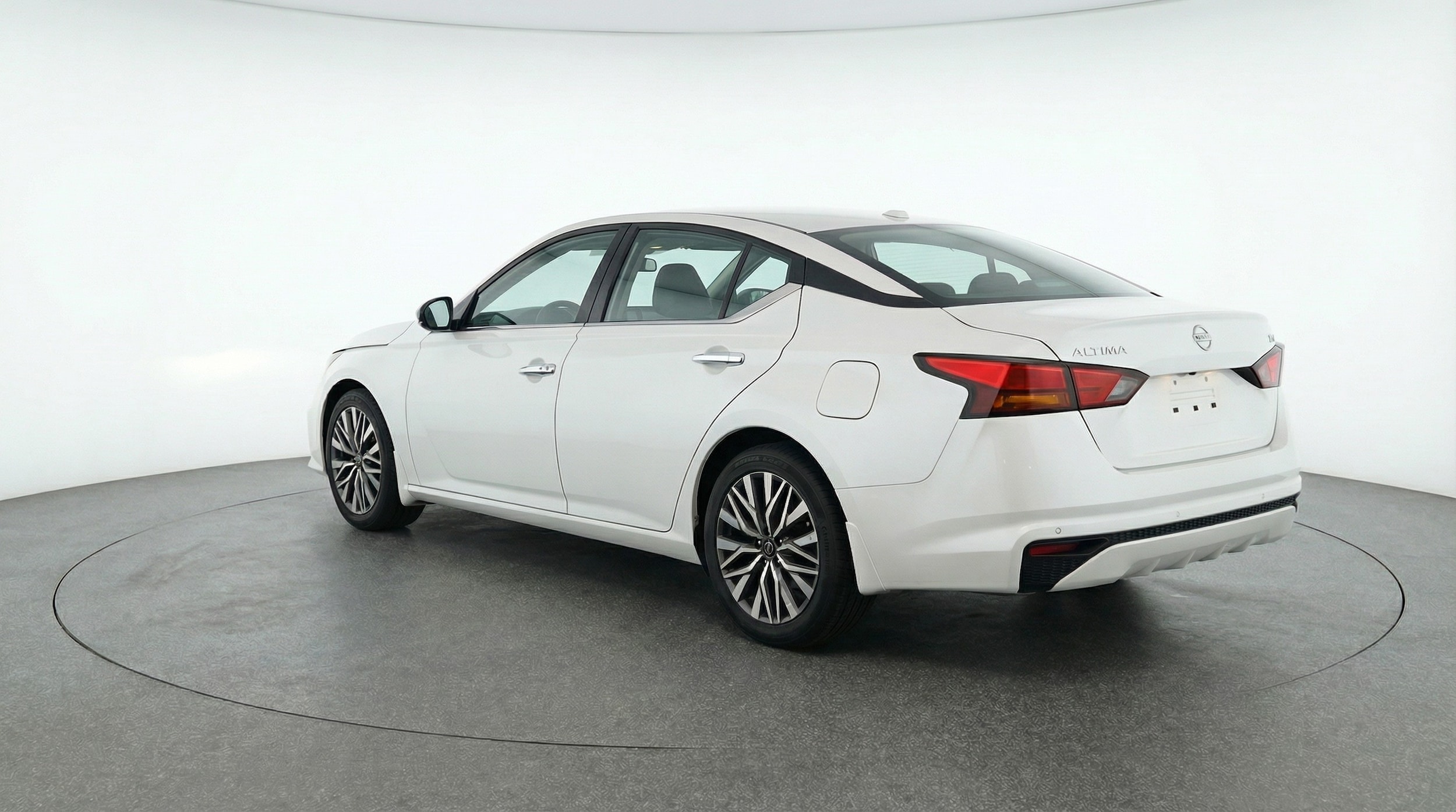 Thumbnail: 2025 Nissan Altima - 5