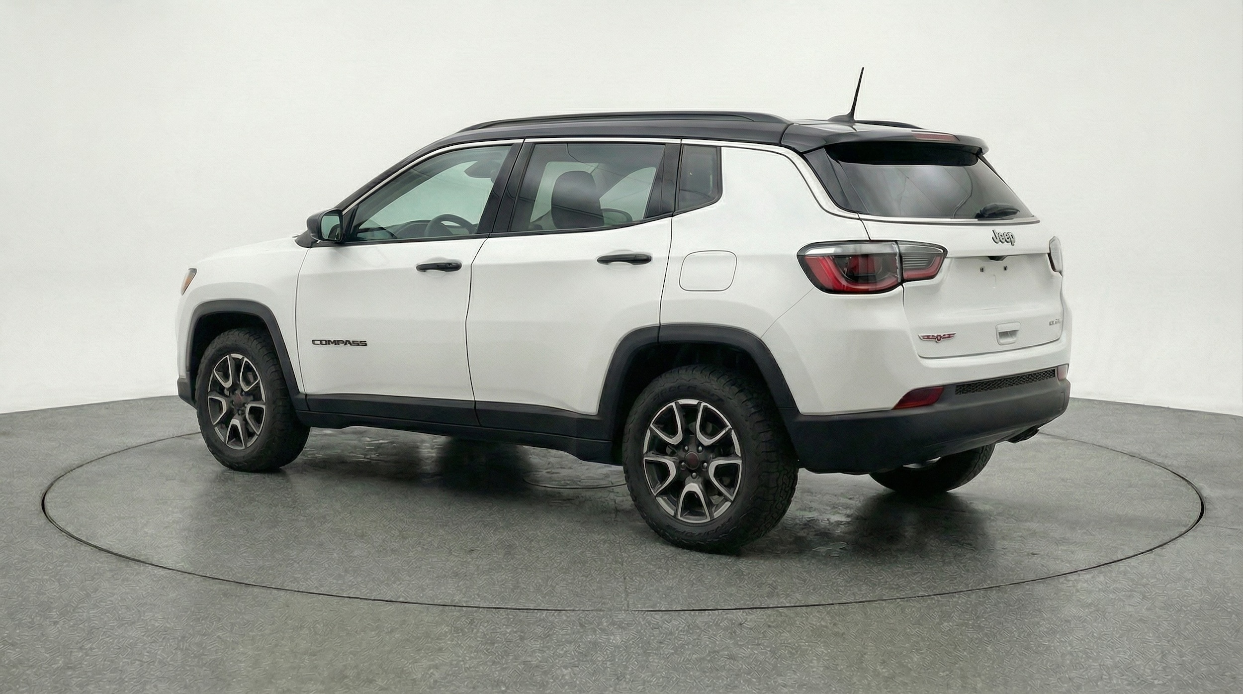 Thumbnail: 2025 Jeep Compass - 5
