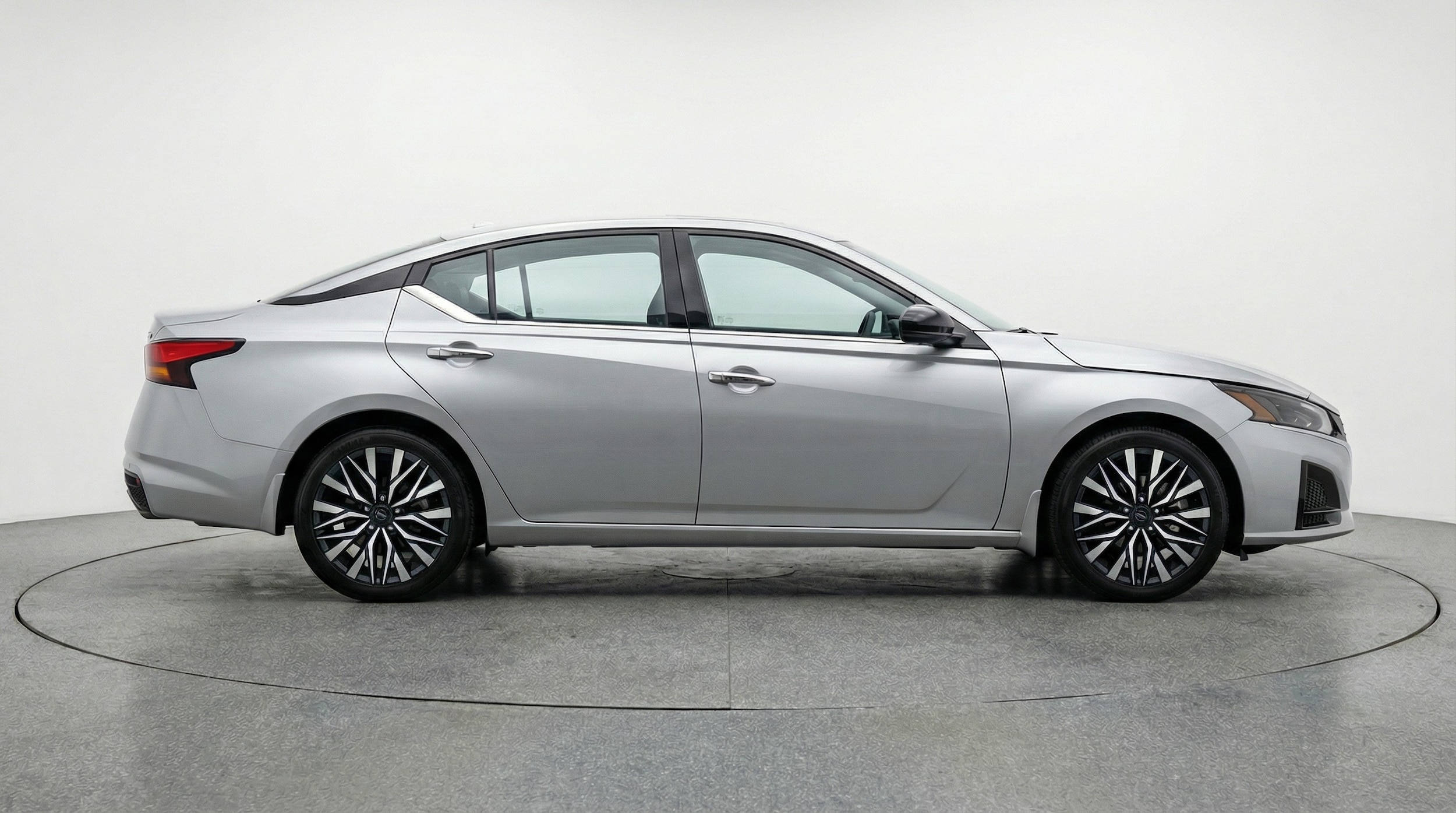 Thumbnail: 2025 Nissan Altima - 8