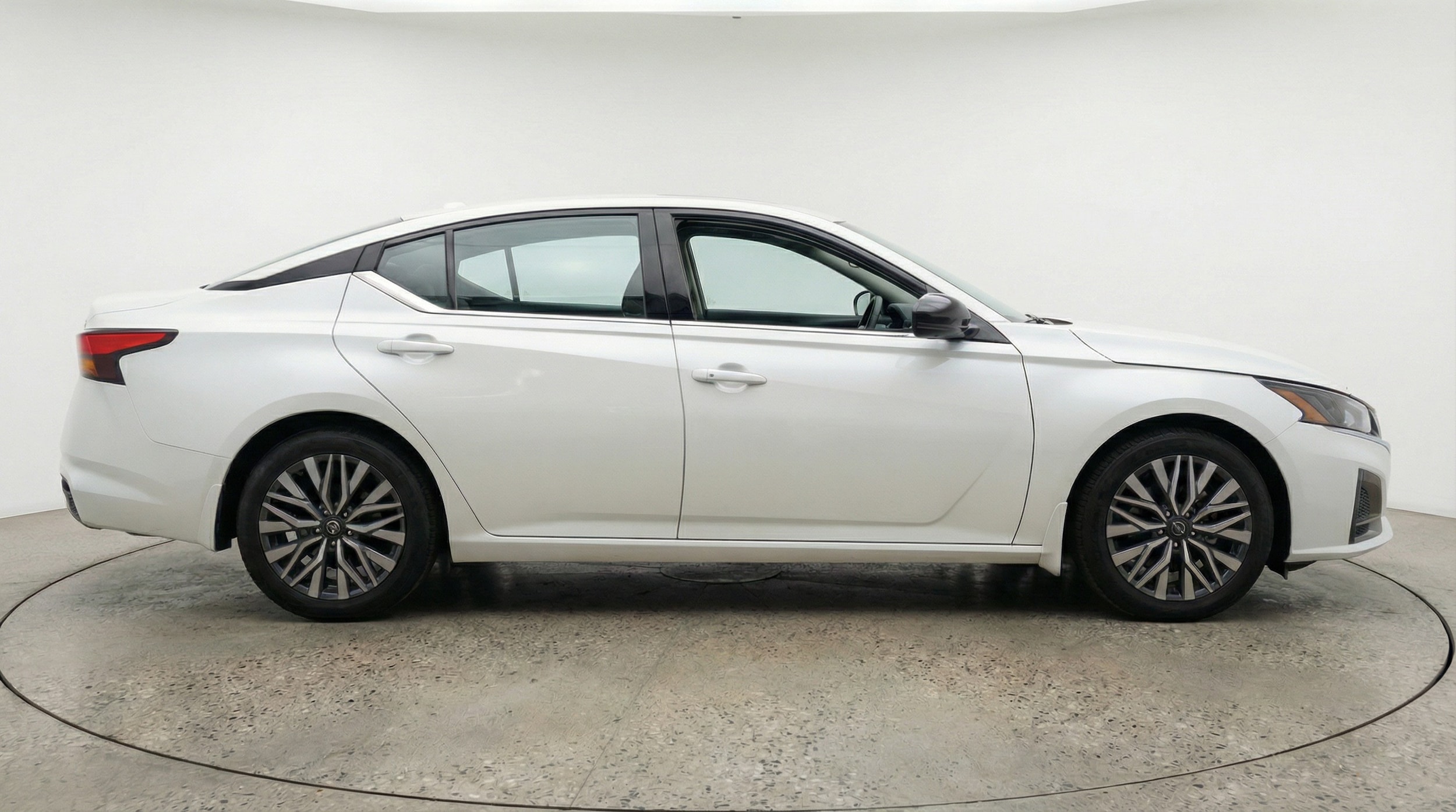 Thumbnail: 2025 Nissan Altima - 8