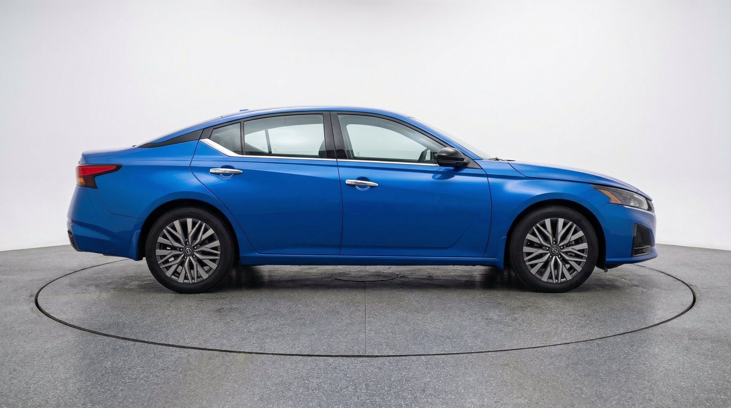 Thumbnail: 2025 Nissan Altima - 11