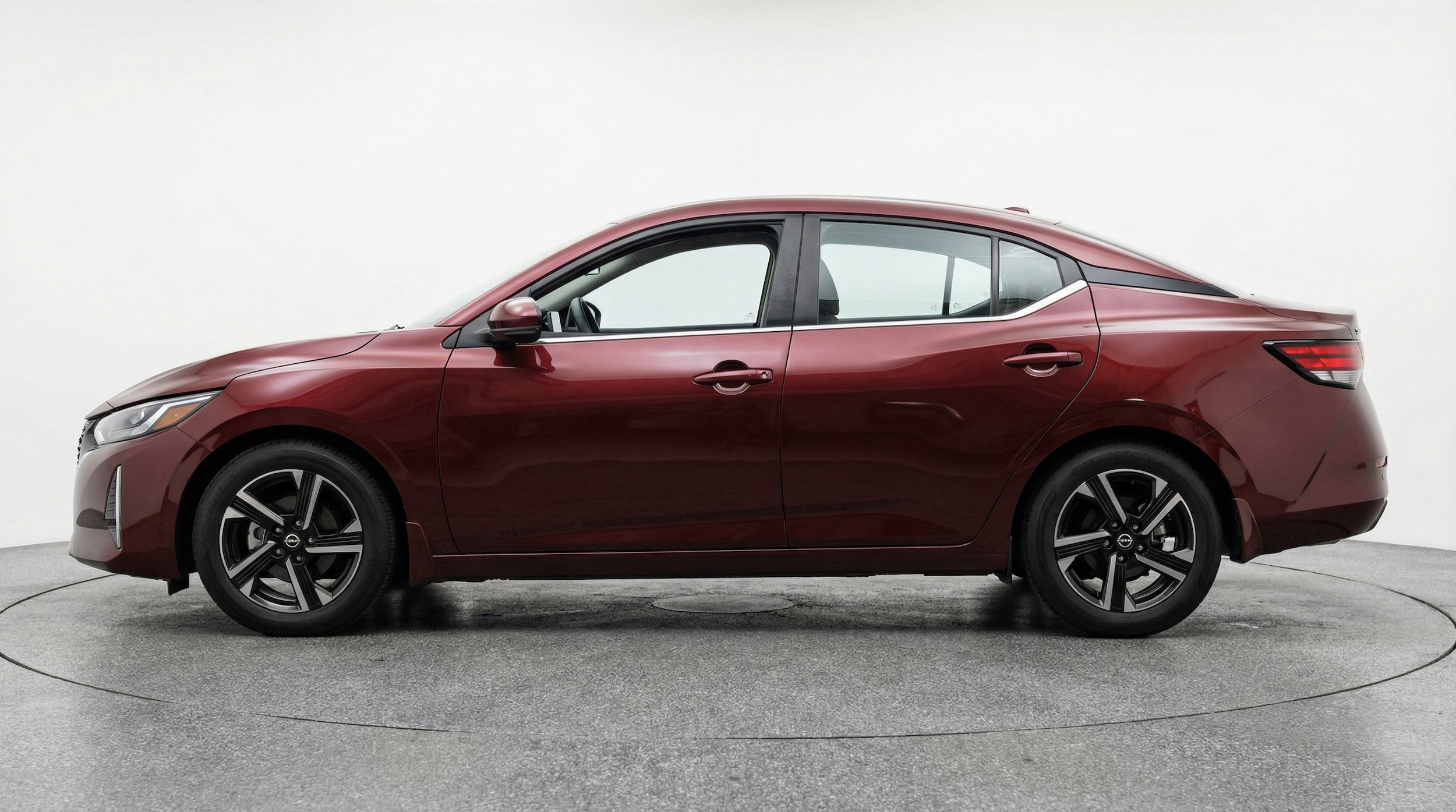 Thumbnail: 2025 Nissan Sentra - 5