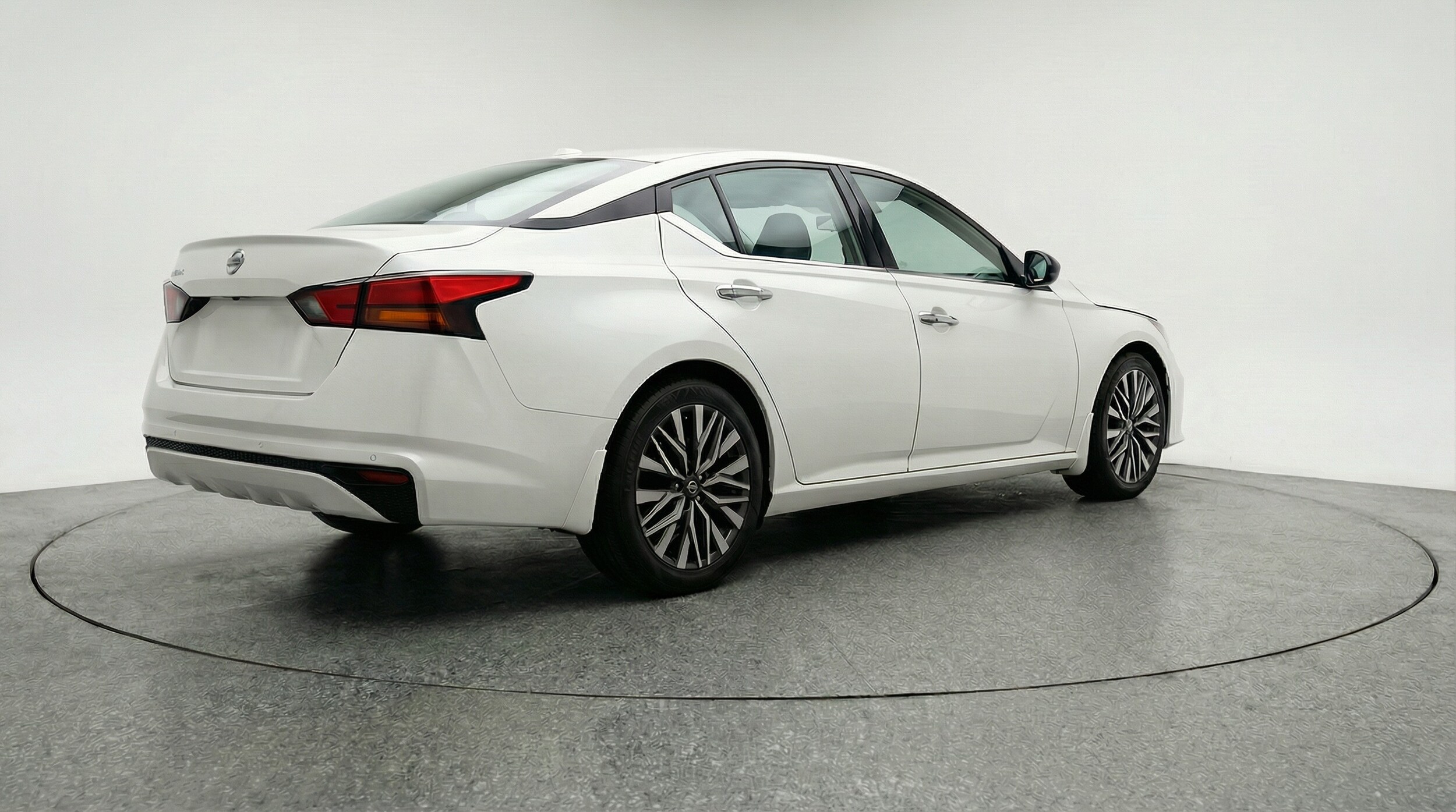 Thumbnail: 2025 Nissan Altima - 7