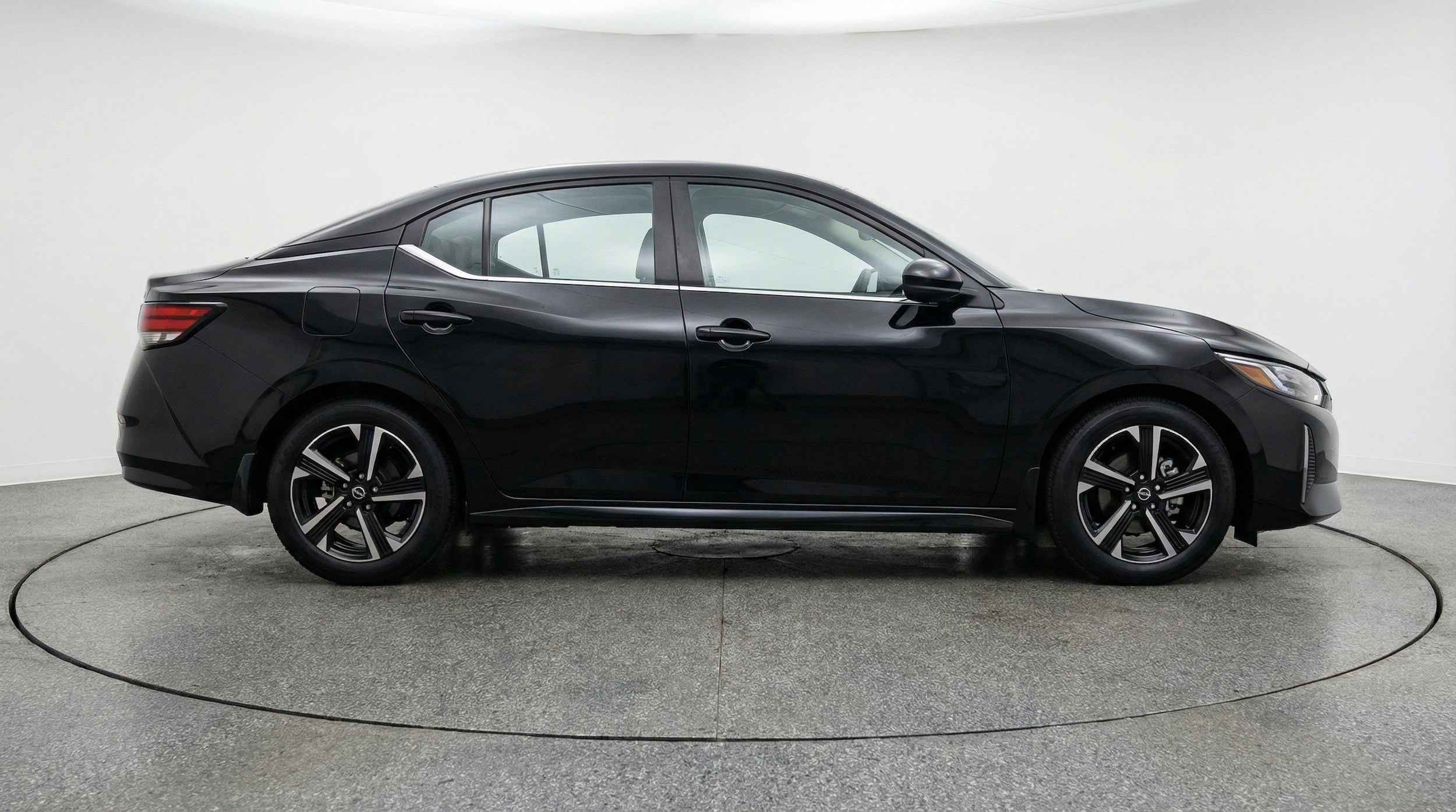 Thumbnail: 2025 Nissan Sentra - 11