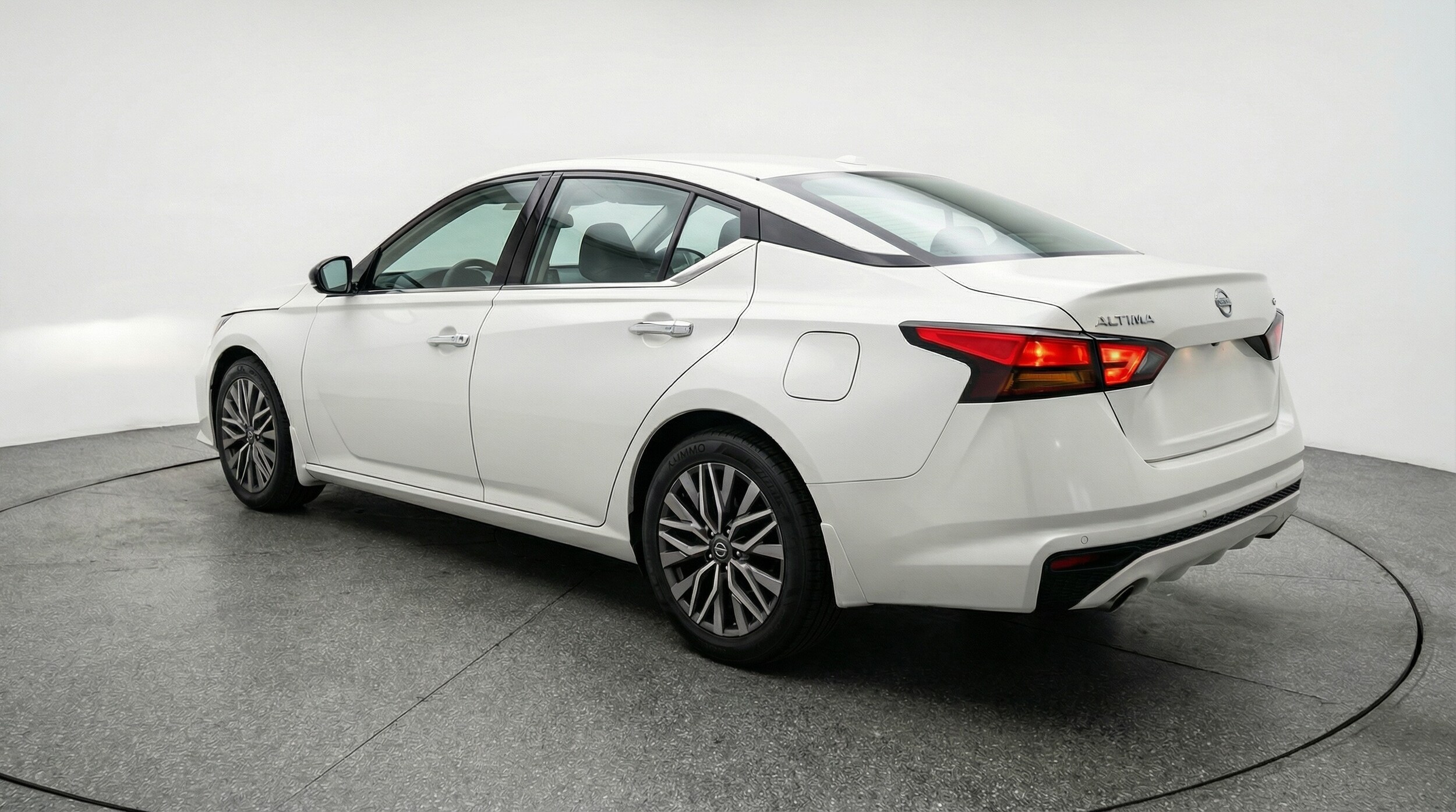 Thumbnail: 2025 Nissan Altima - 5