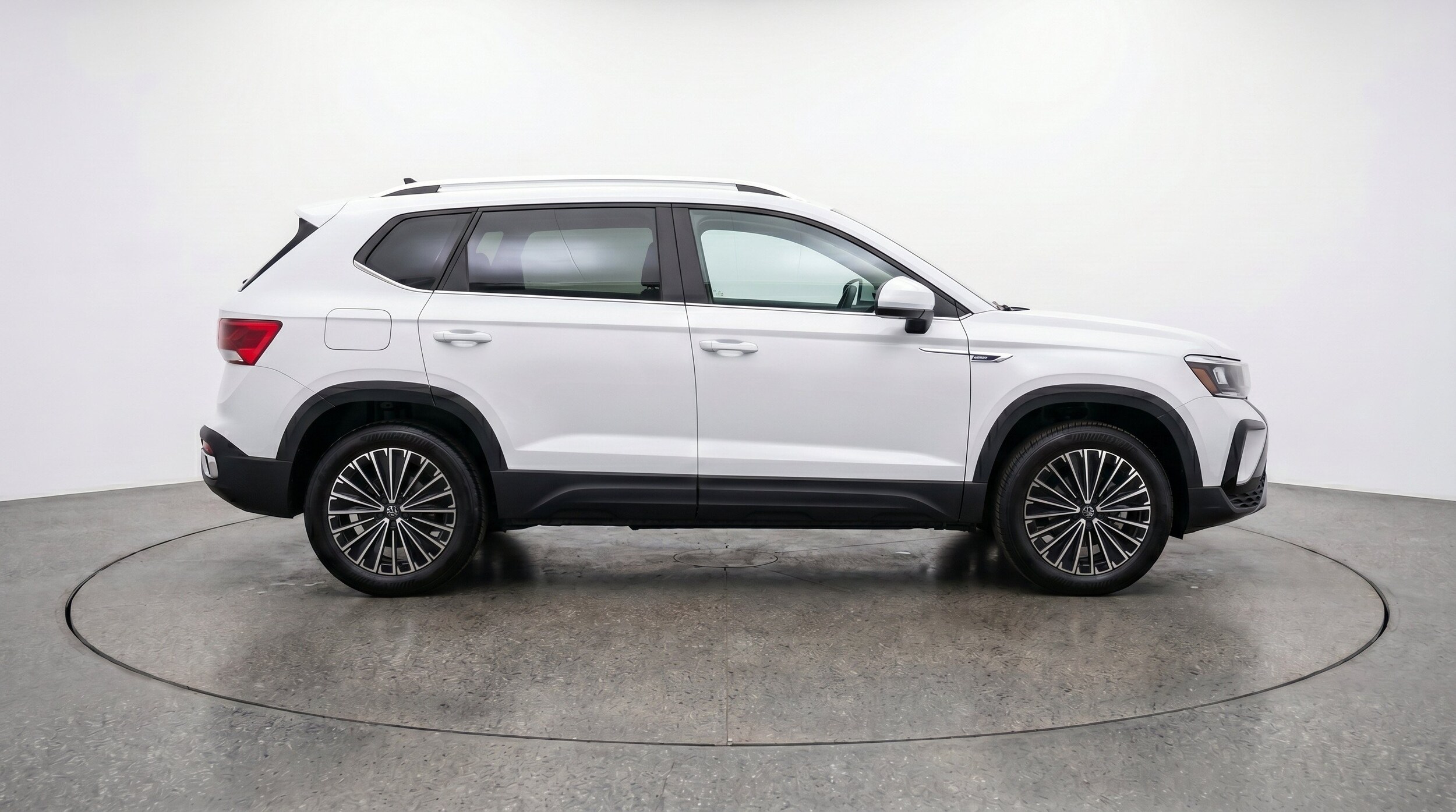 Thumbnail: 2026 Volkswagen Taos - 11